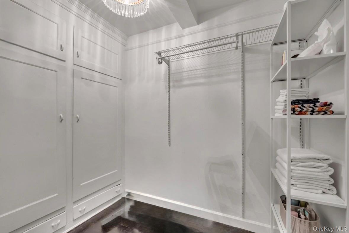 #7 photo, 8380 118th Street, Kew Gardens , NY 11415