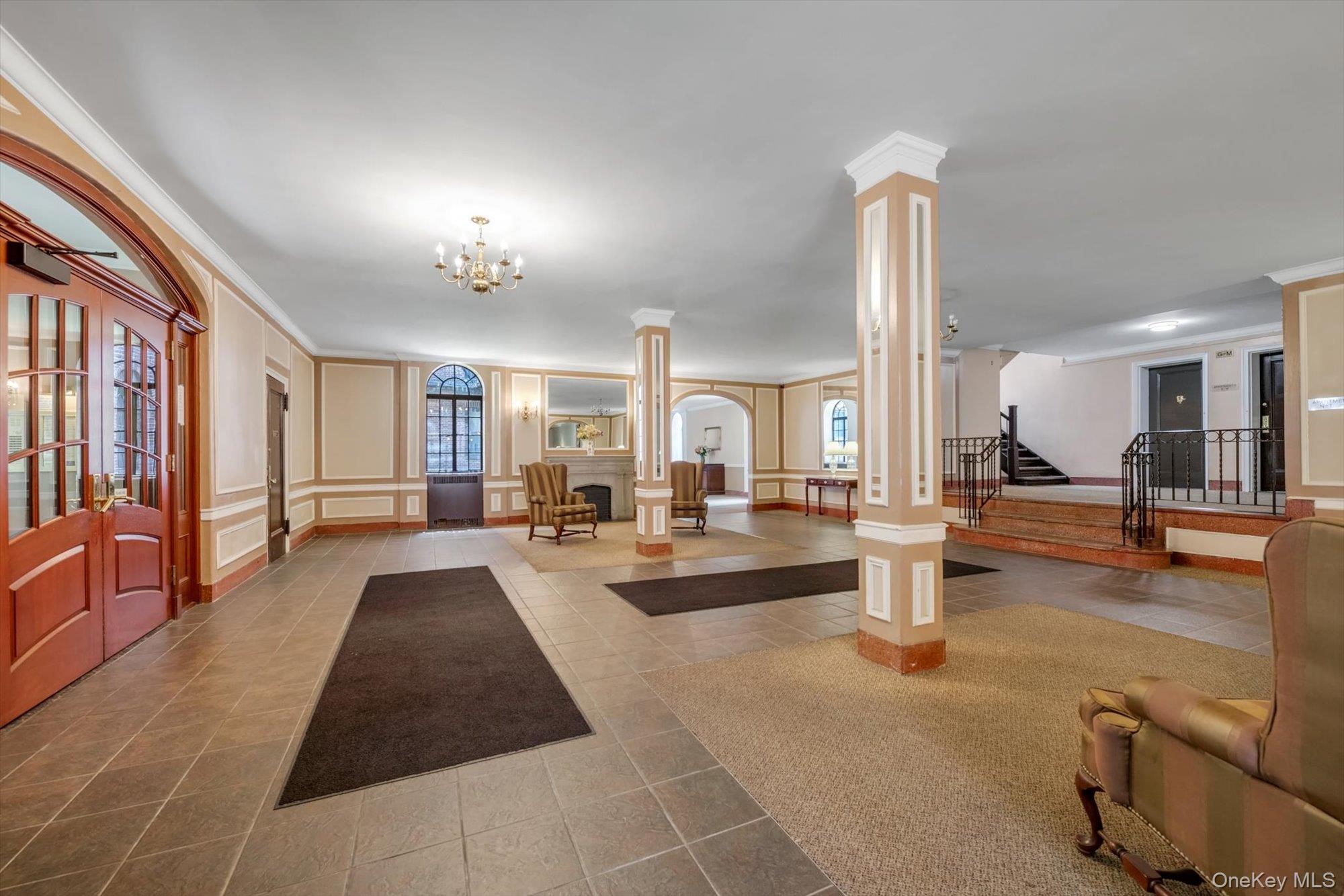 #9 photo, 8380 118th Street, Kew Gardens , NY 11415