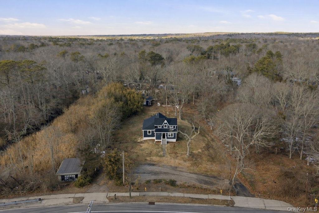 #17 photo, 452 Montauk Highway, سوفولك East Quogue , NY 11942