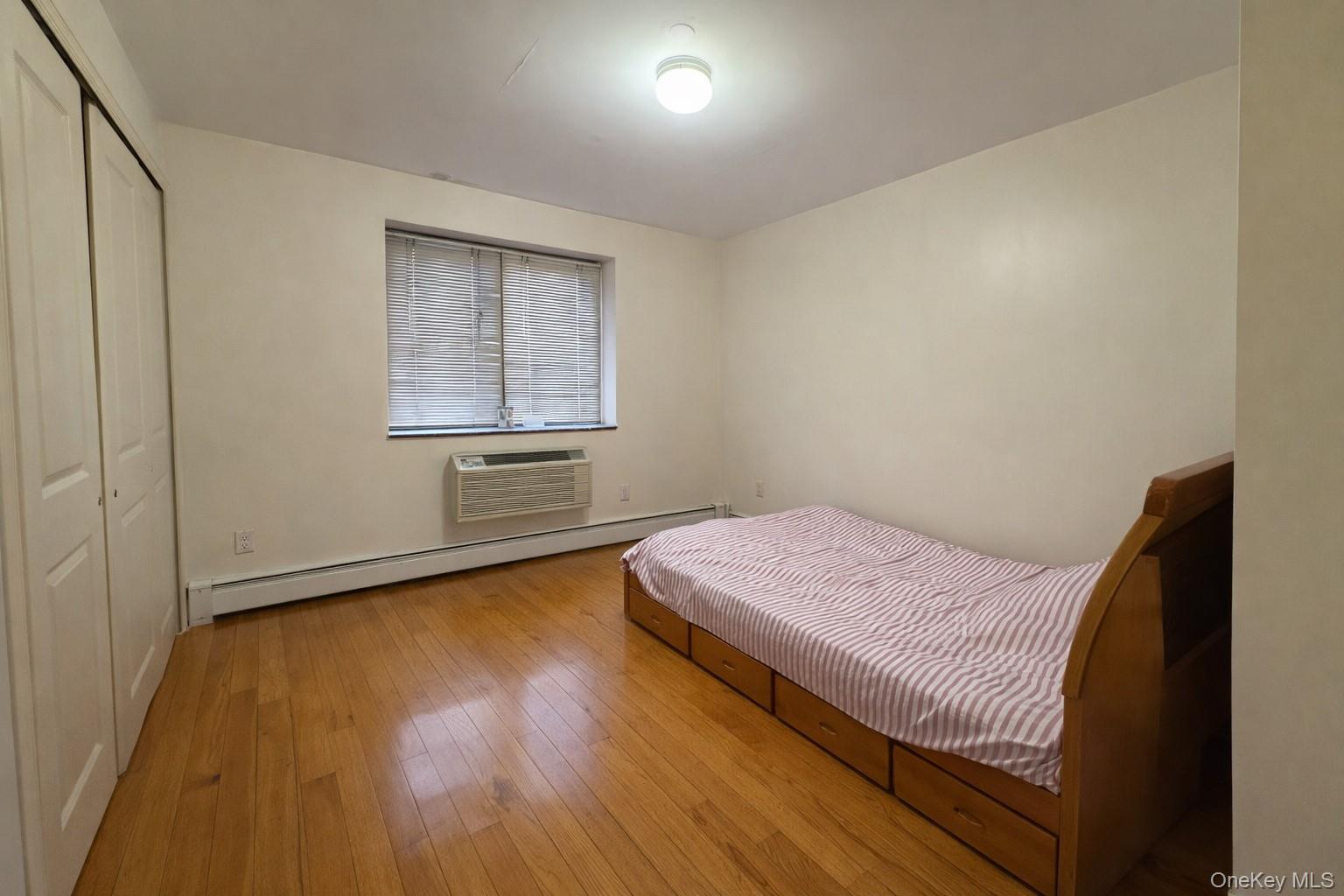 #7 photo, 9106 Whitney Avenue, Elmhurst , NY 11373