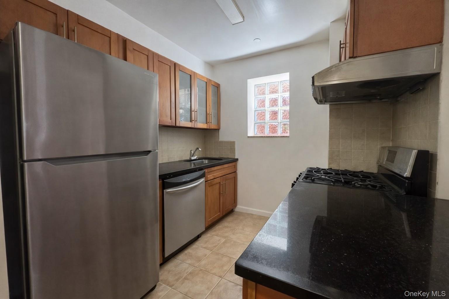 #8 photo, 9106 Whitney Avenue, Elmhurst , NY 11373