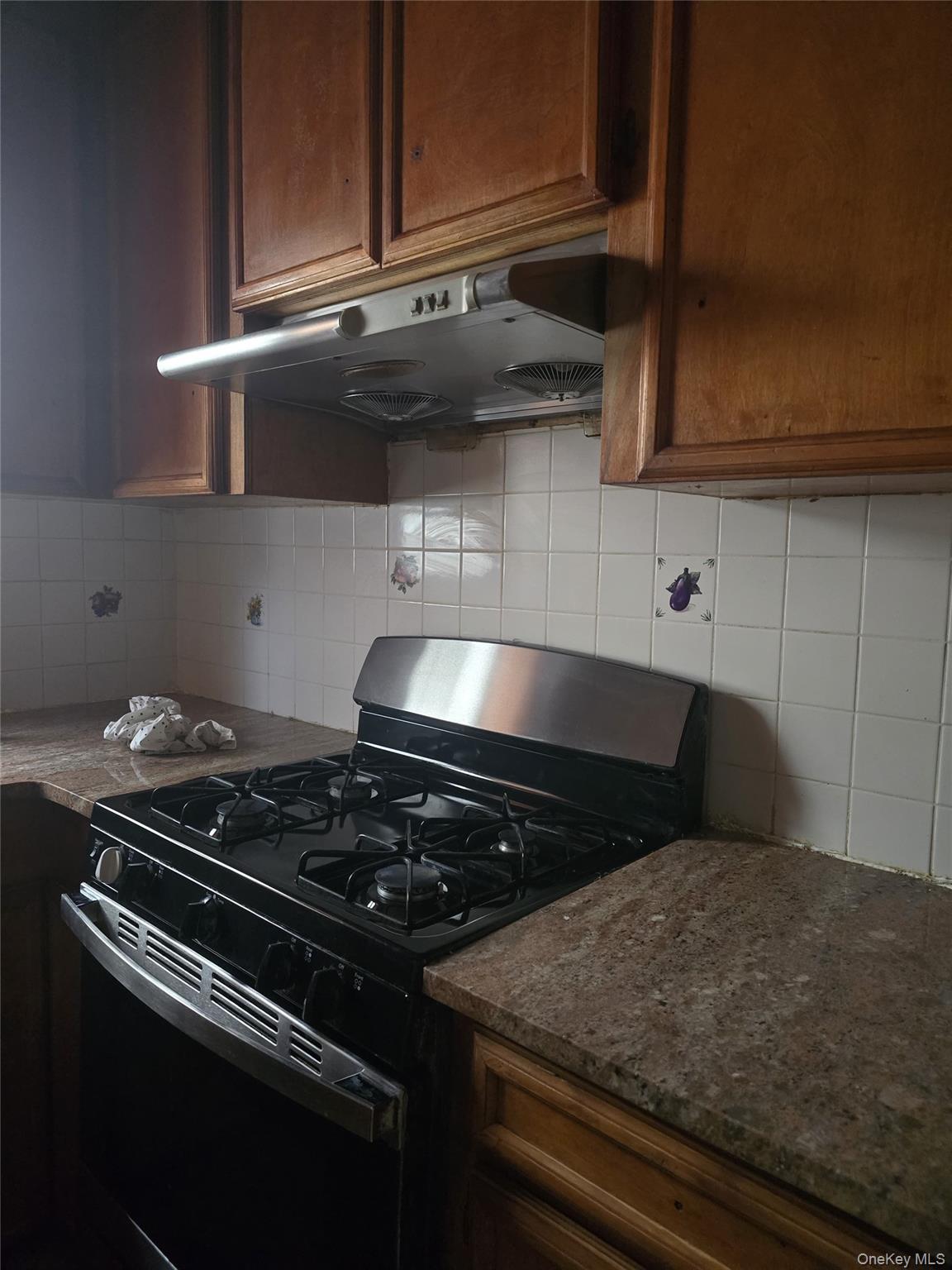 #8 photo, 9418 130th Street, Richmond Hill S. , NY 11419