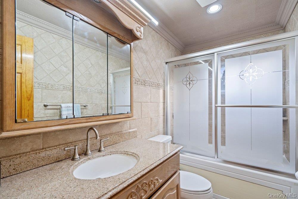 #16 photo, 11 Cedar Crest Drive, Dix Hills , NY 11746