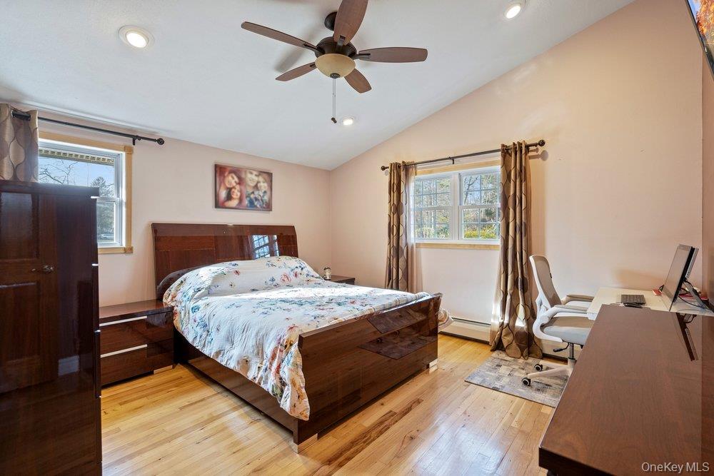 #17 photo, 11 Cedar Crest Drive, Dix Hills , NY 11746