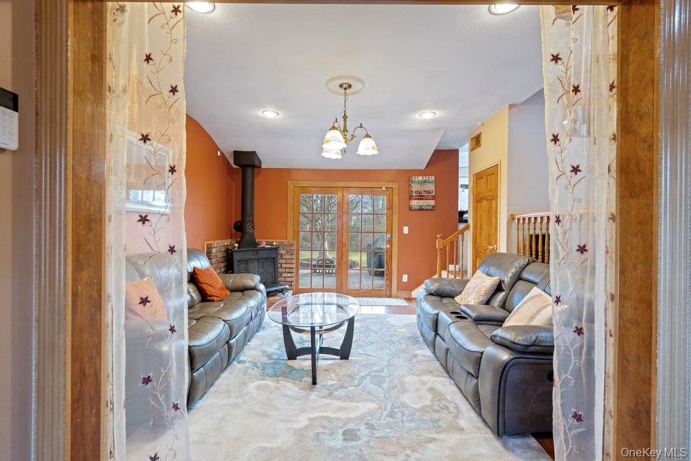 #7 photo, 11 Cedar Crest Drive, Dix Hills , NY 11746