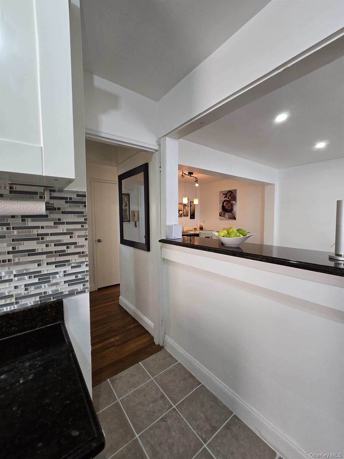 #19 photo, 226-26 Union Turnpike, Bayside , NY 11364