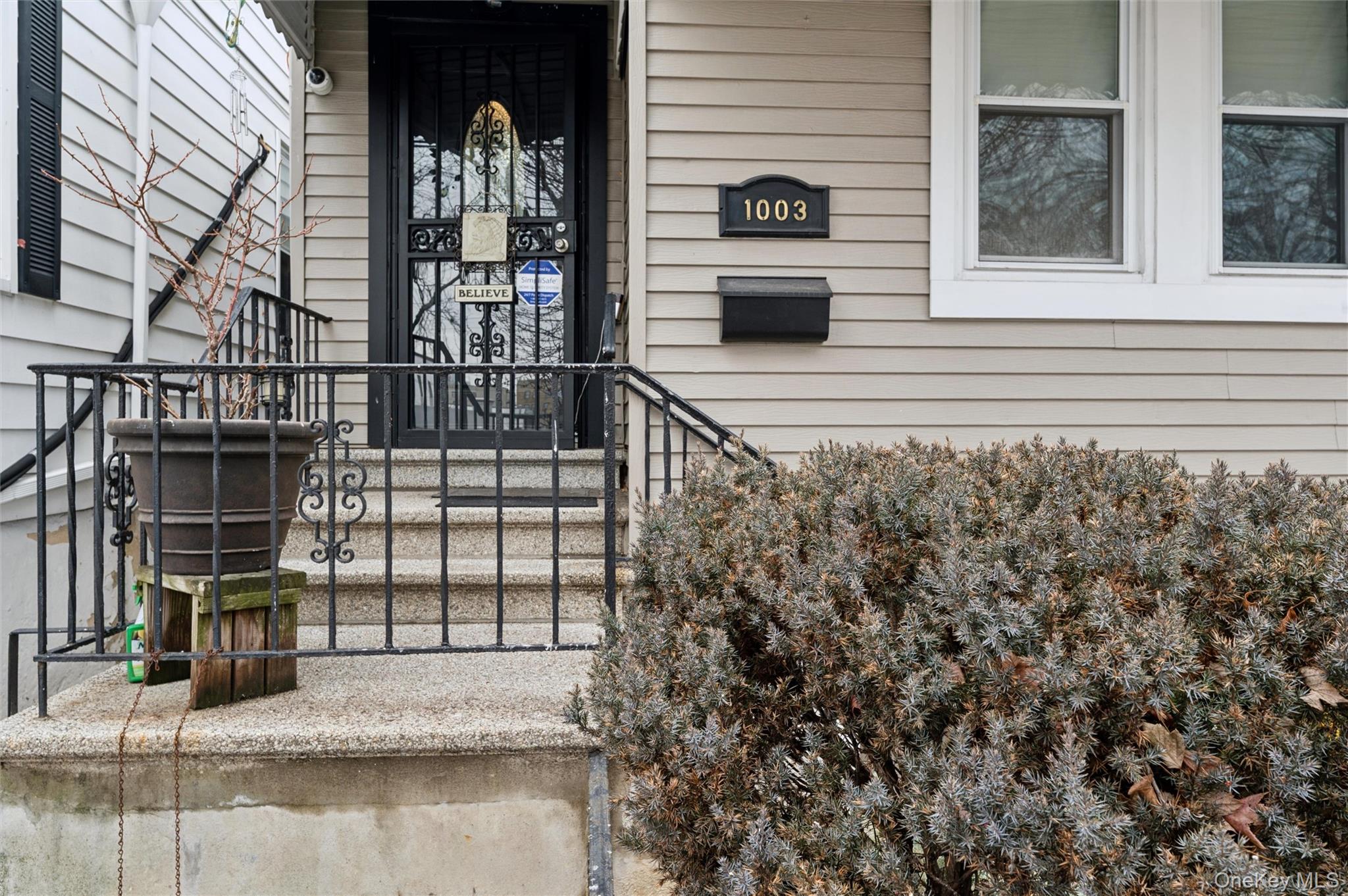 #1 photo, 1003 Sackett Avenue, Bronx , NY 10462