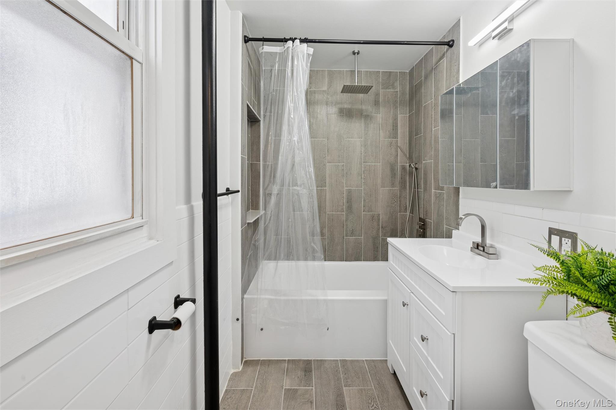 #15 photo, 1003 Sackett Avenue, Bronx , NY 10462