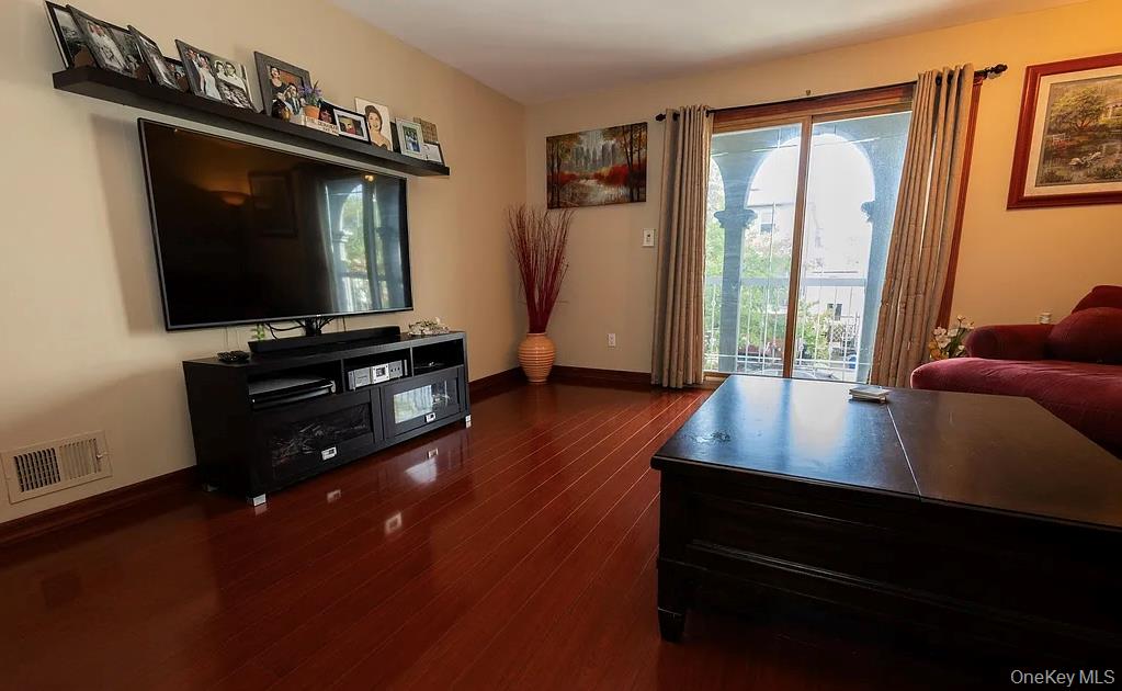 #4 photo, 32 Ebey Lane, סטטן איילנד Staten Island , NY 10312