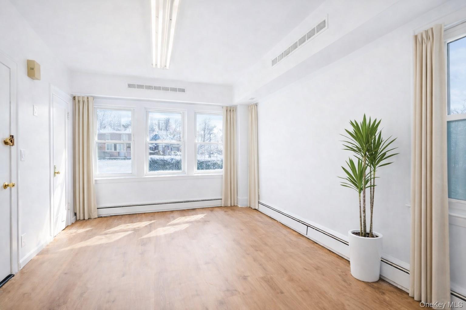 #4 photo, 97-01 69th Avenue, Forest Hills , NY 11375