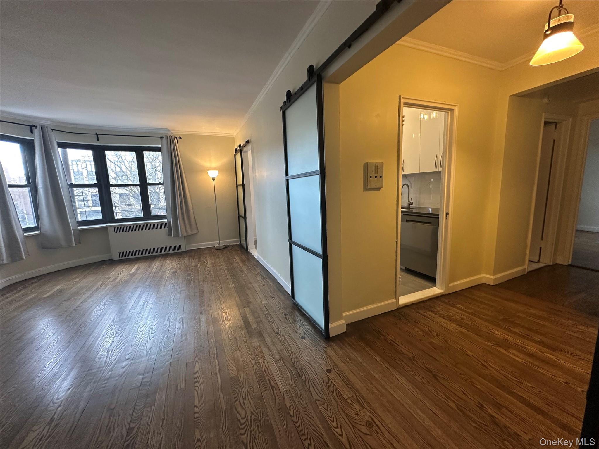 #20 photo, 98-76 Queens Boulevard, Rego Park , NY 11374