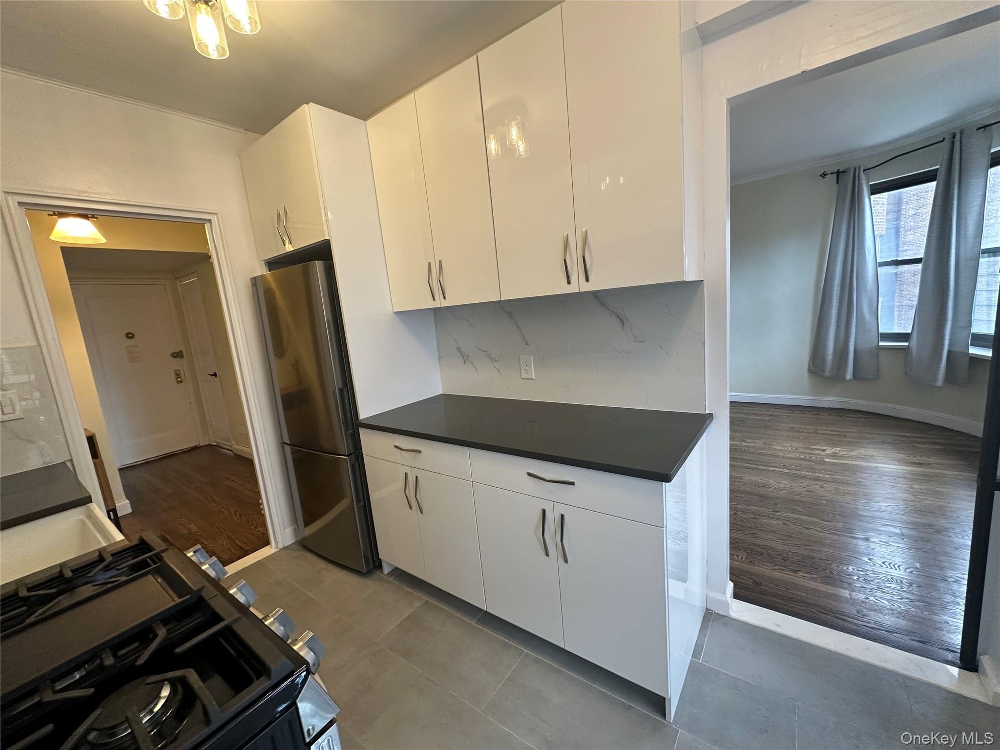 #6 photo, 98-76 Queens Boulevard, Rego Park , NY 11374