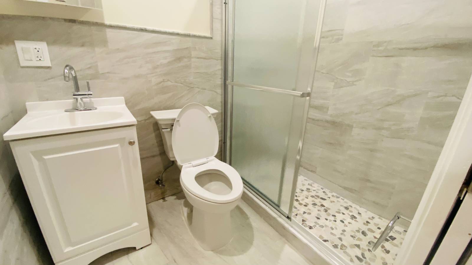 #8 photo, 37th Street & 23rd Ave, अस्टोरिया Queens , NY 11105