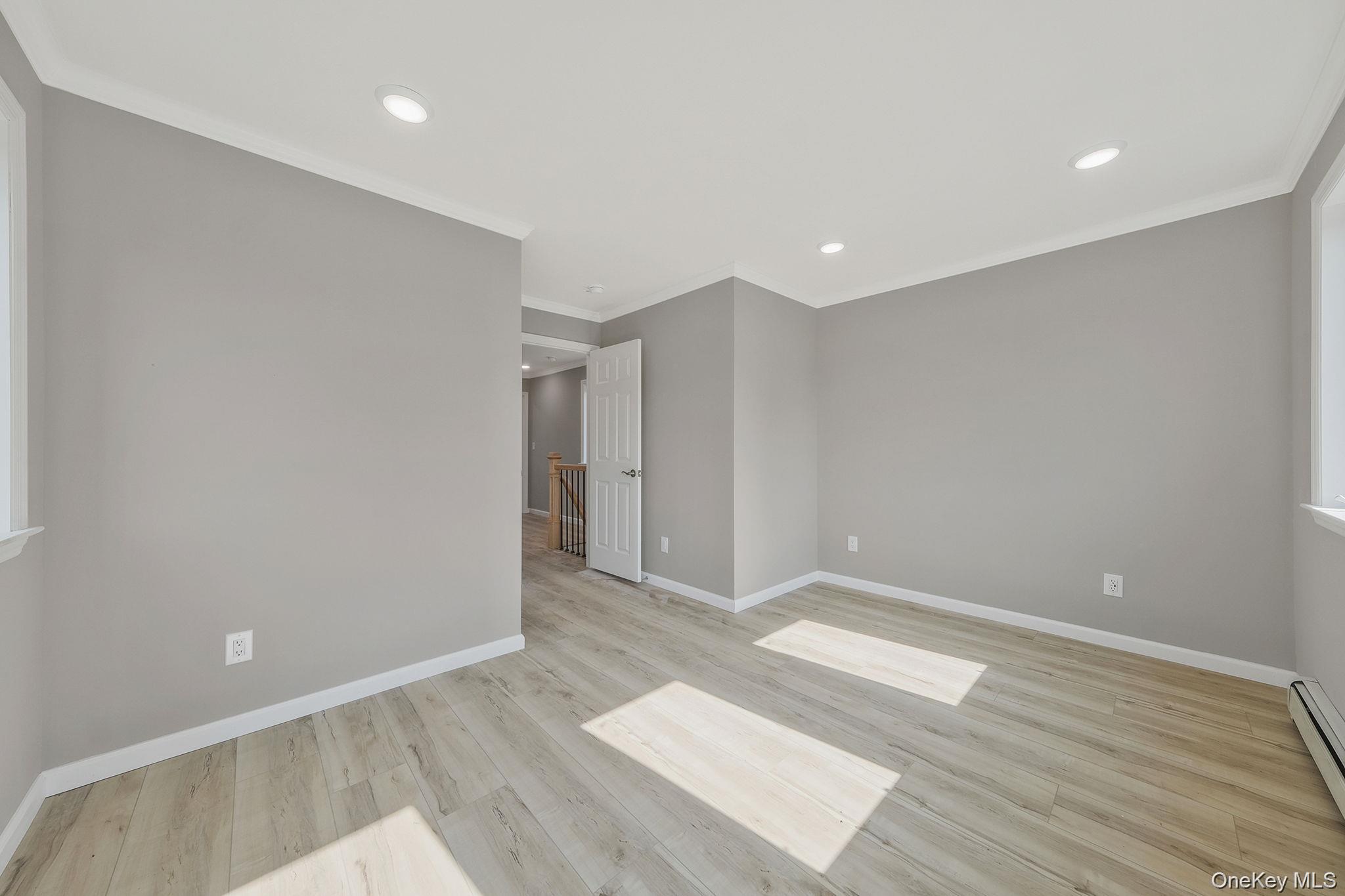 #19 photo, 119 Whittier Drive, Саффолк ‖ Kings Park , NY 11754