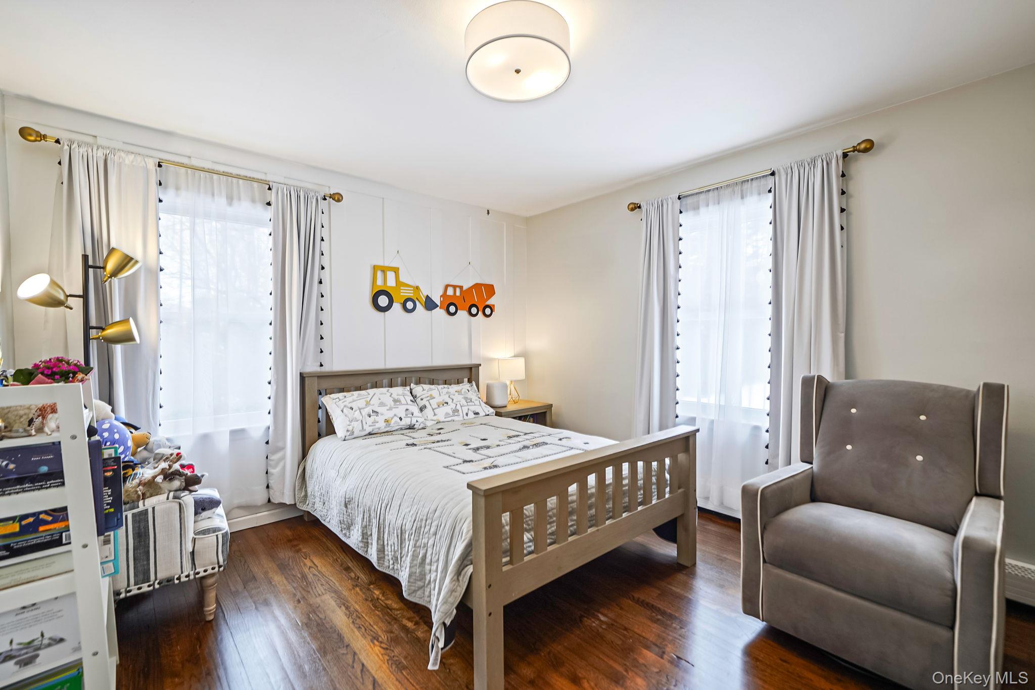 #17 photo, 220 Oakdale Bohemia Road, 롱 아일랜드 Bohemia , NY 11716