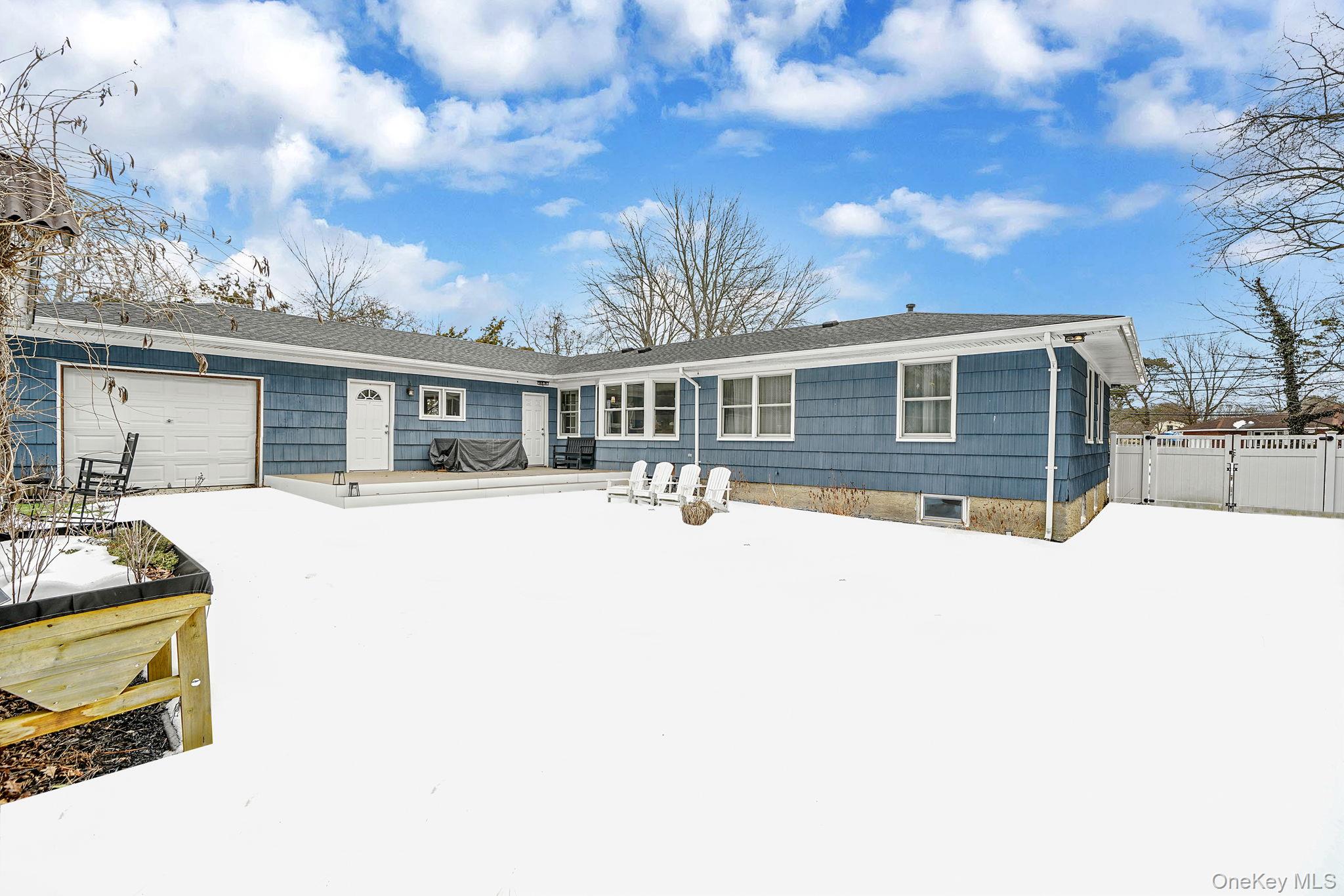 #3 photo, 220 Oakdale Bohemia Road, 롱 아일랜드 Bohemia , NY 11716