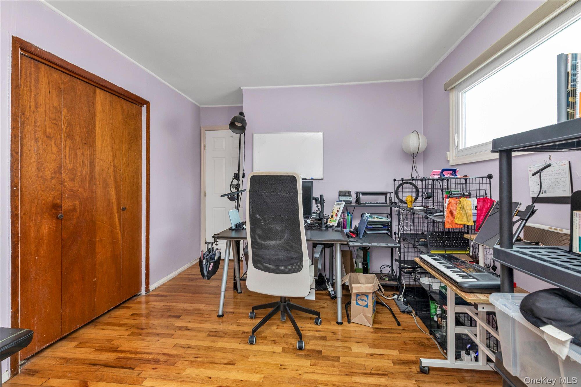 #10 photo, 31 Steven Street, Plainview , NY 11803