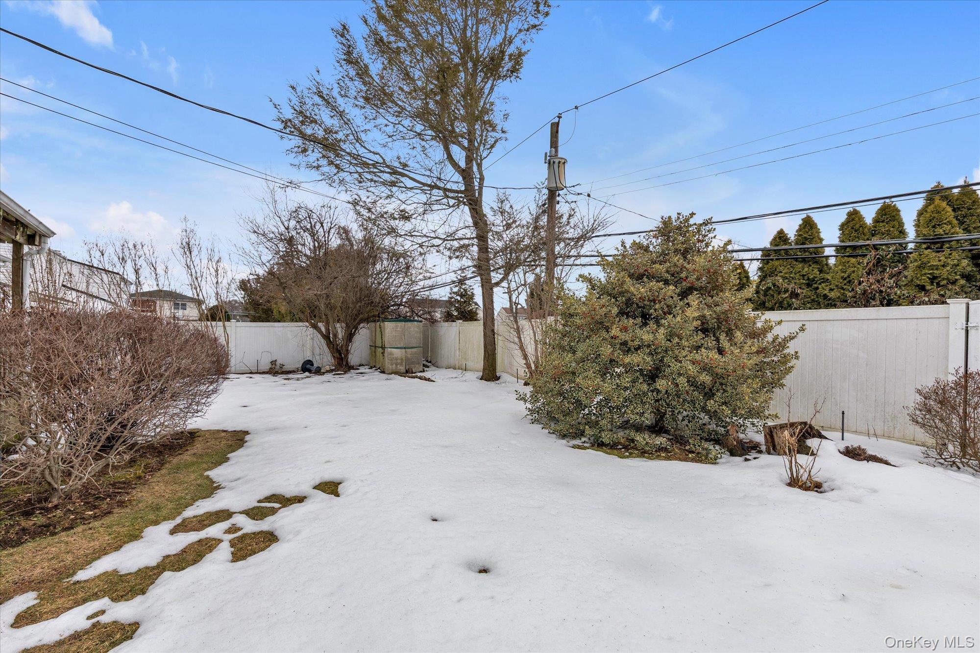 #19 photo, 31 Steven Street, Plainview , NY 11803