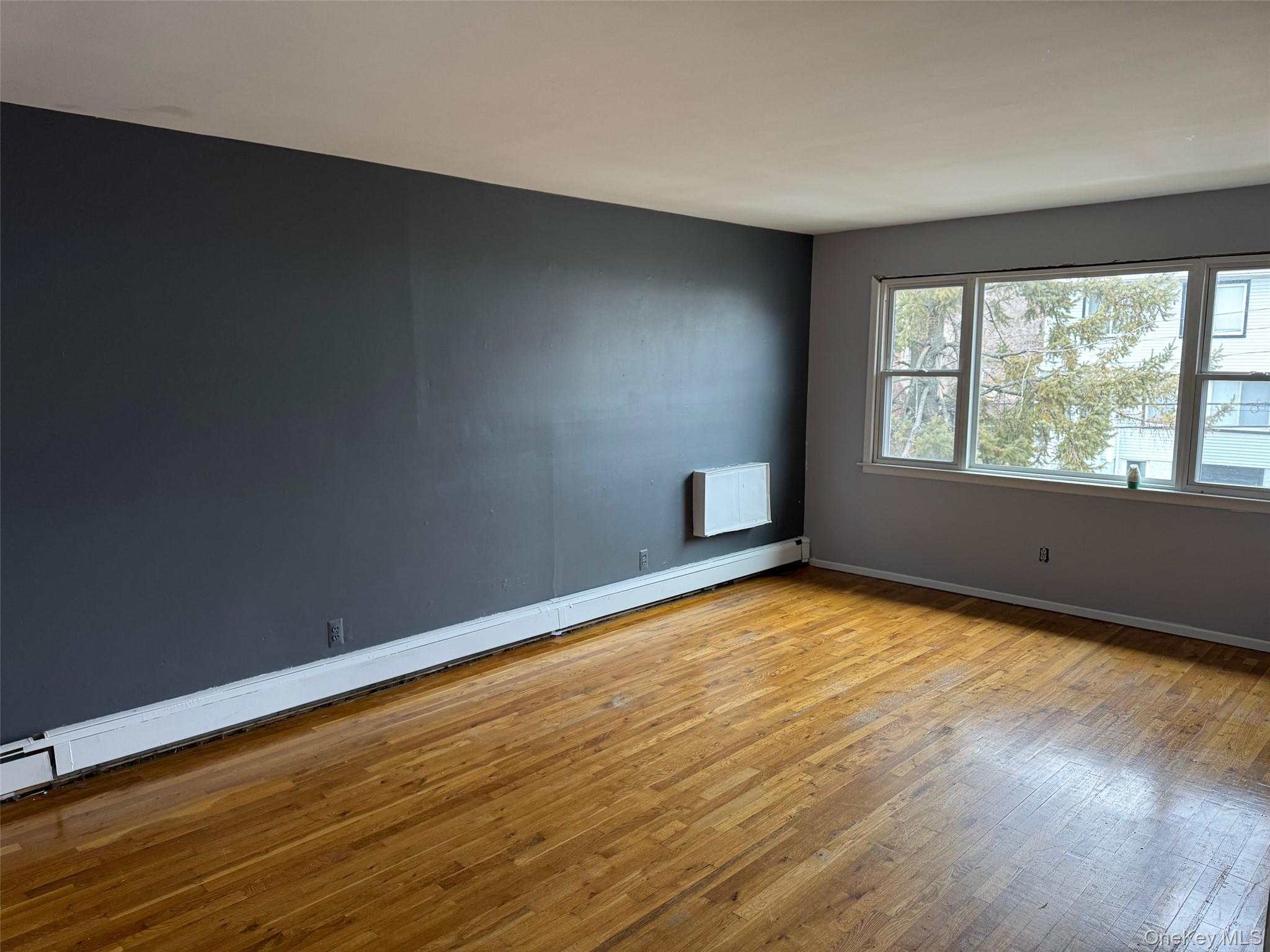 #4 photo, 51 Courter Avenue, Yonkers , NY 10705