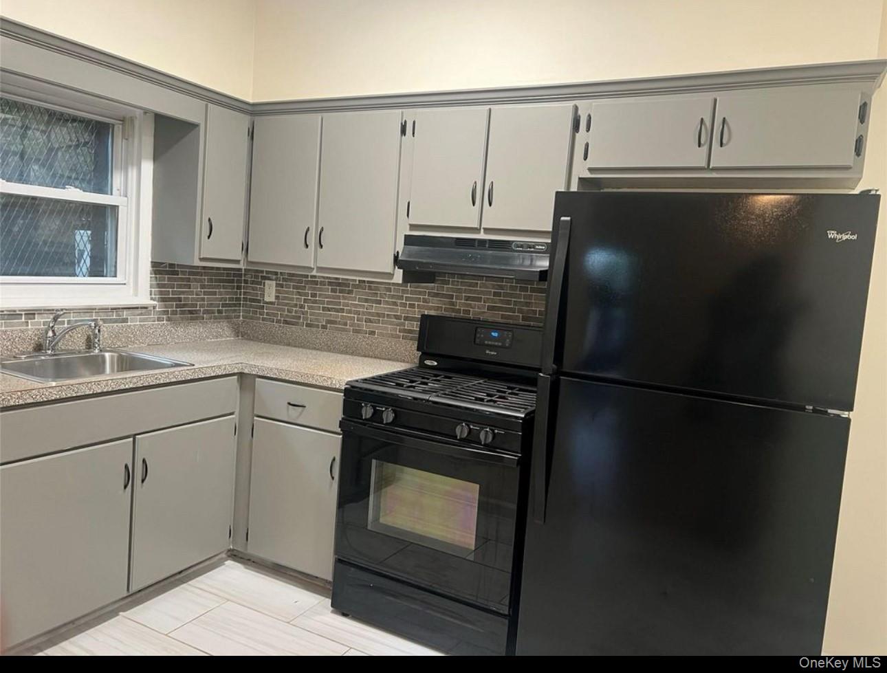 #3 photo, 360 N Broadway, Yonkers , NY 10701