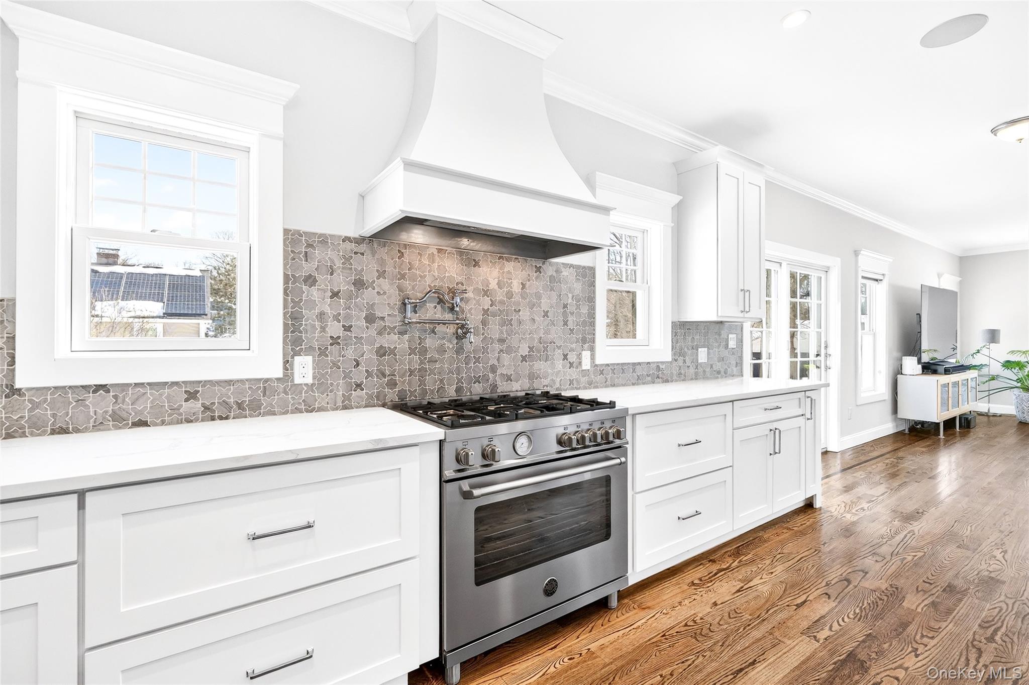 #15 photo, 342 Willis Avenue, Hawthorne , NY 10532