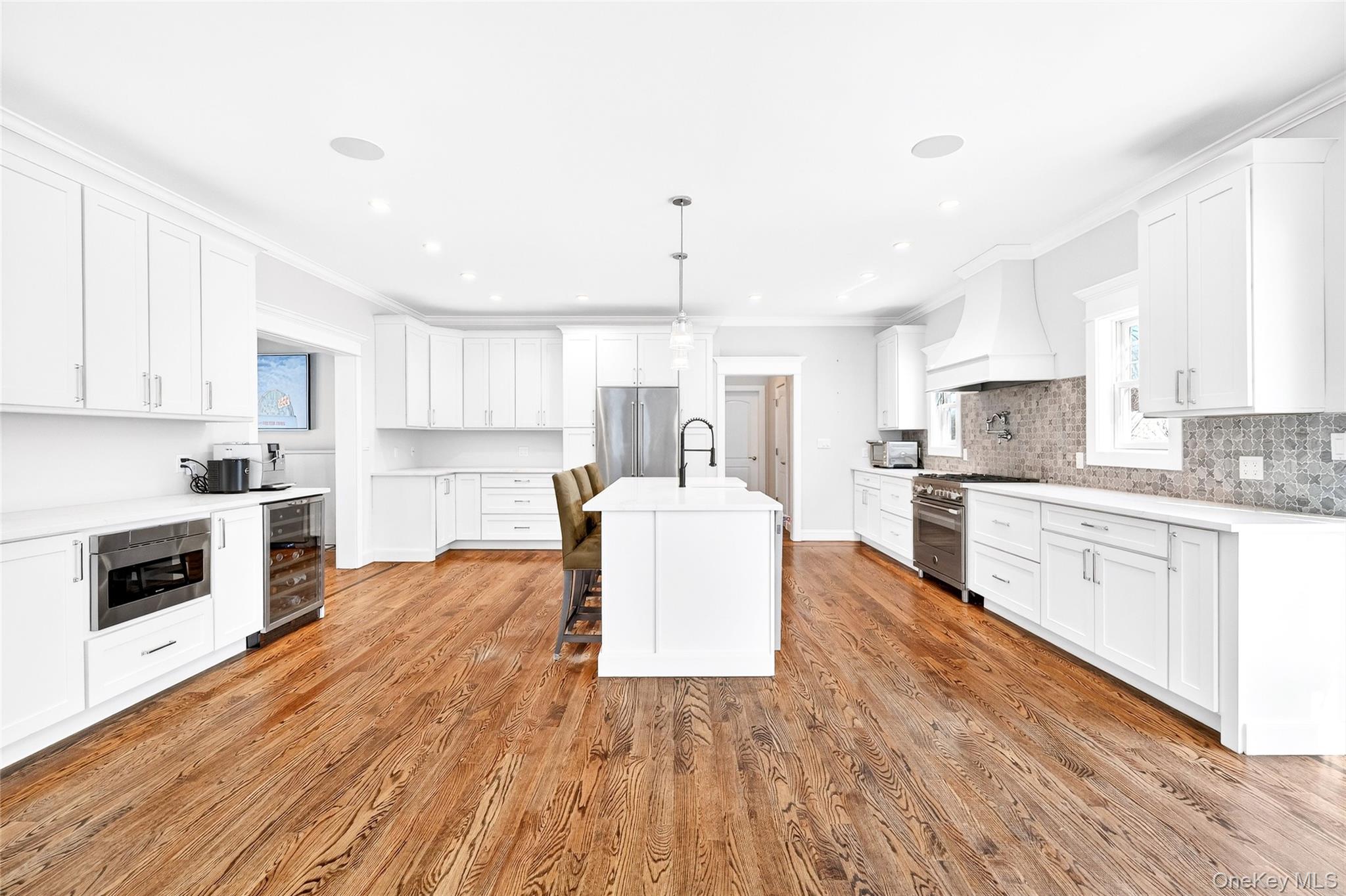 #9 photo, 342 Willis Avenue, Hawthorne , NY 10532