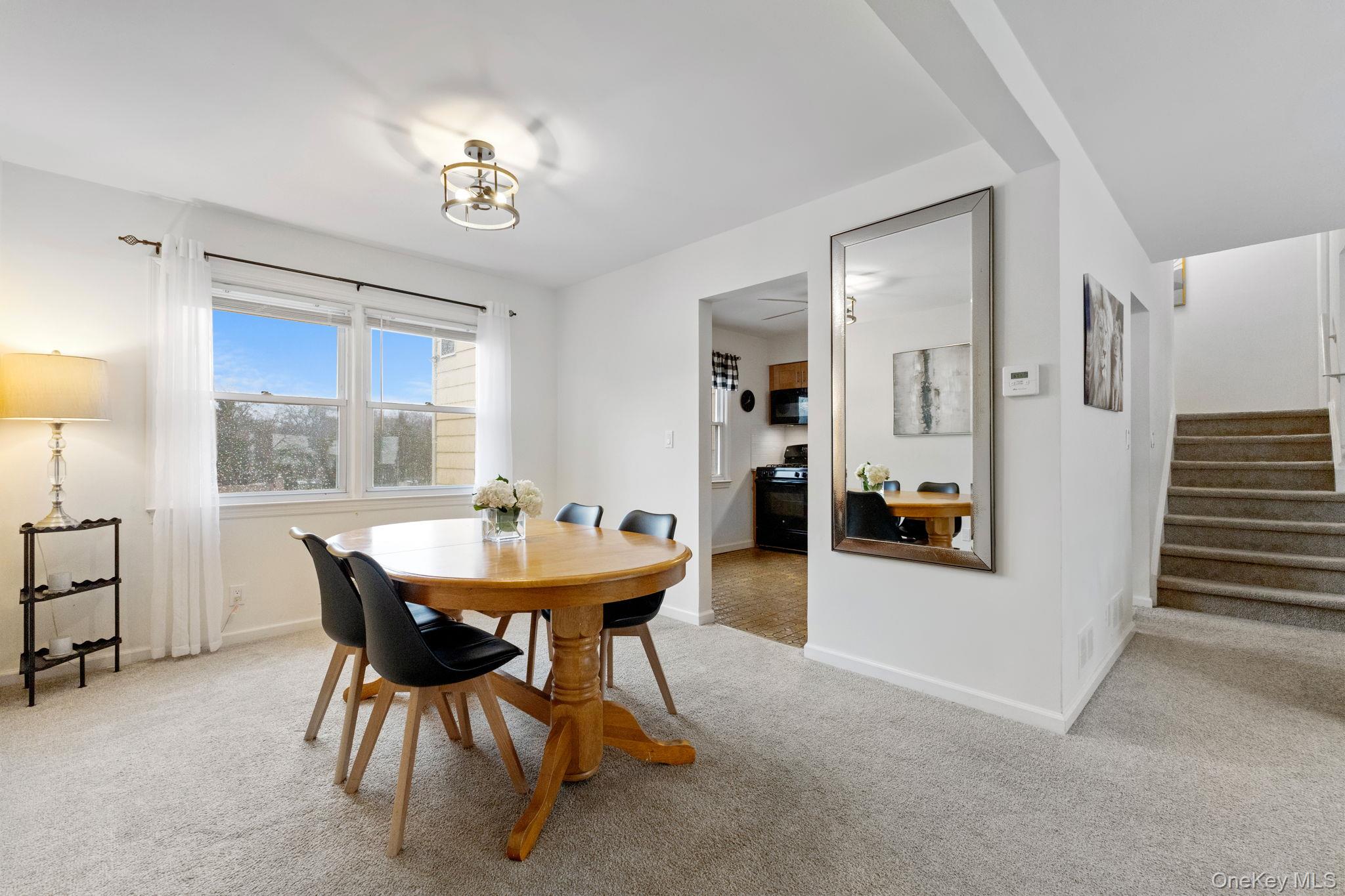 #7 photo, 219 Old Mamaroneck Road, White Plains , NY 10605