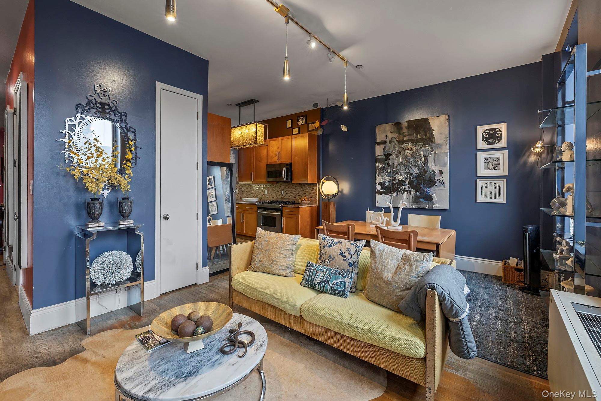 #6 photo, 227-229 W 116th Street, मैनहटन New York (Manhattan) , NY 10026