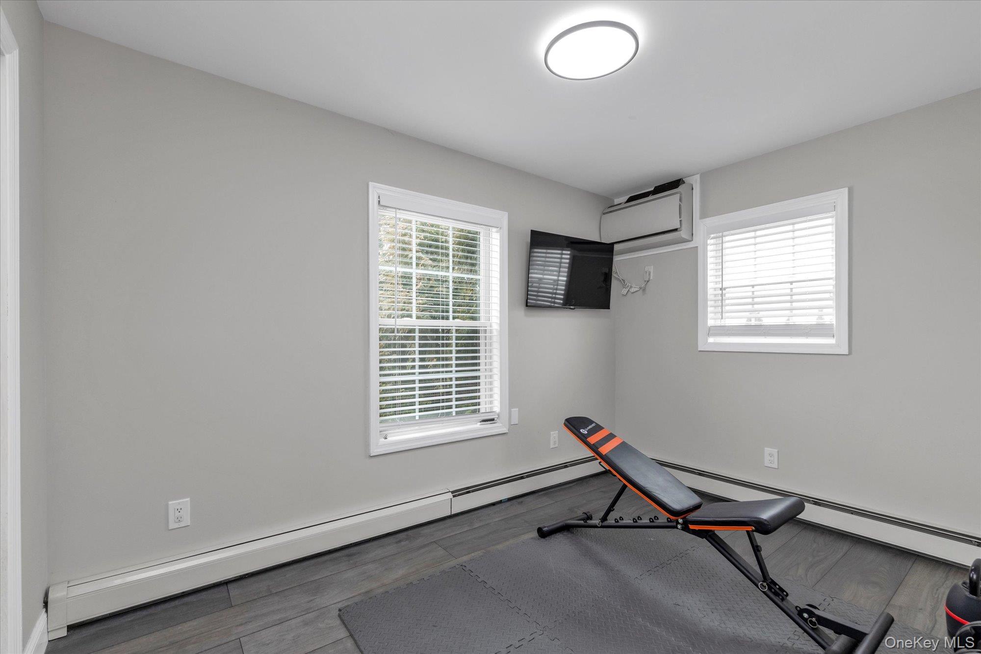 #10 photo, 64 Cornflower Road, Levittown , NY 11756