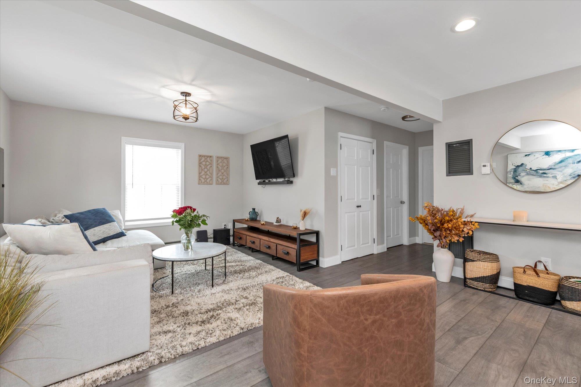 #4 photo, 64 Cornflower Road, Levittown , NY 11756