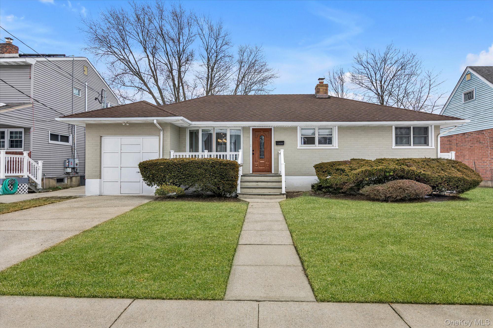 #1 photo, 155 Atlantic Avenue, Massapequa Park , NY 11762