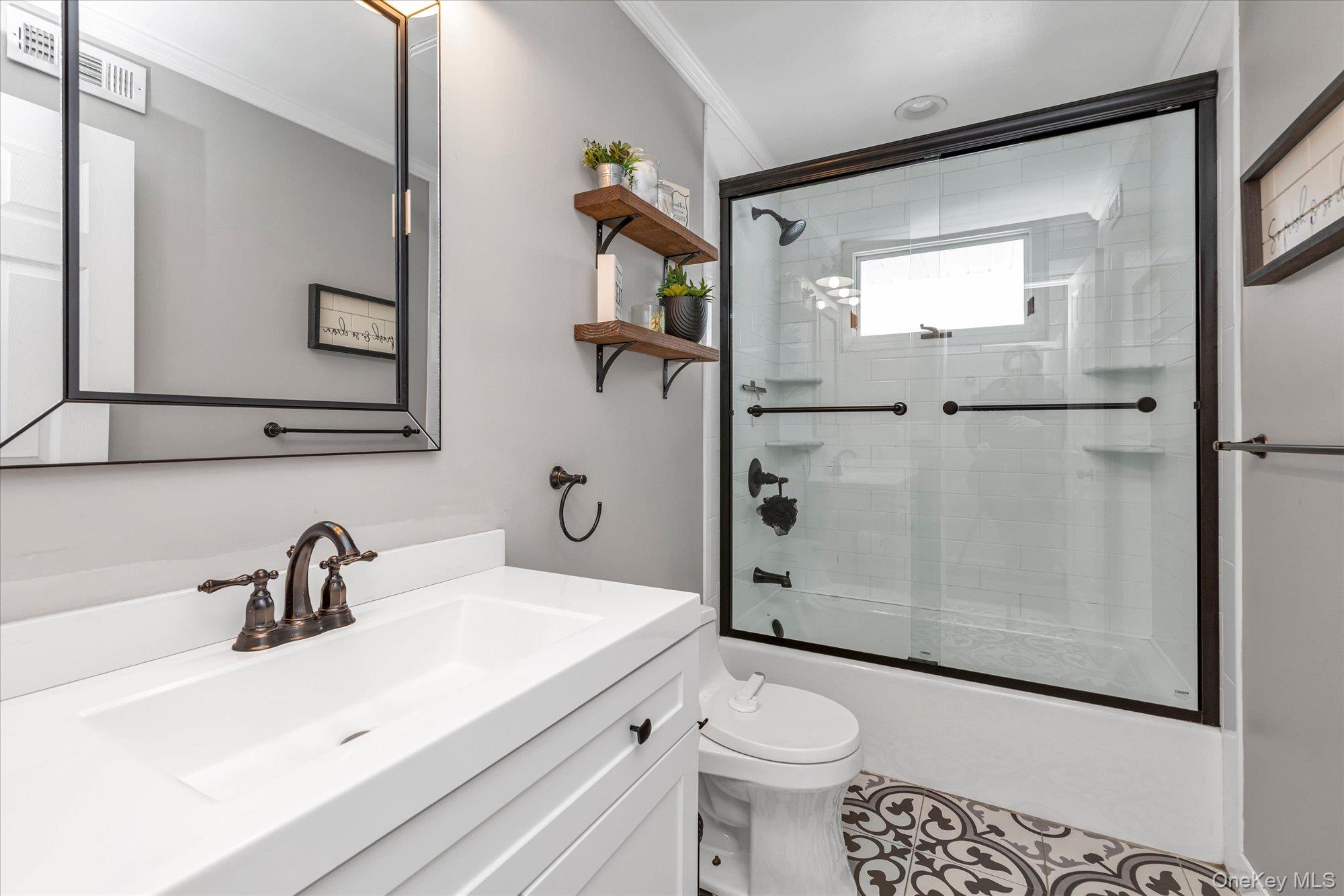 #13 photo, 155 Atlantic Avenue, Massapequa Park , NY 11762