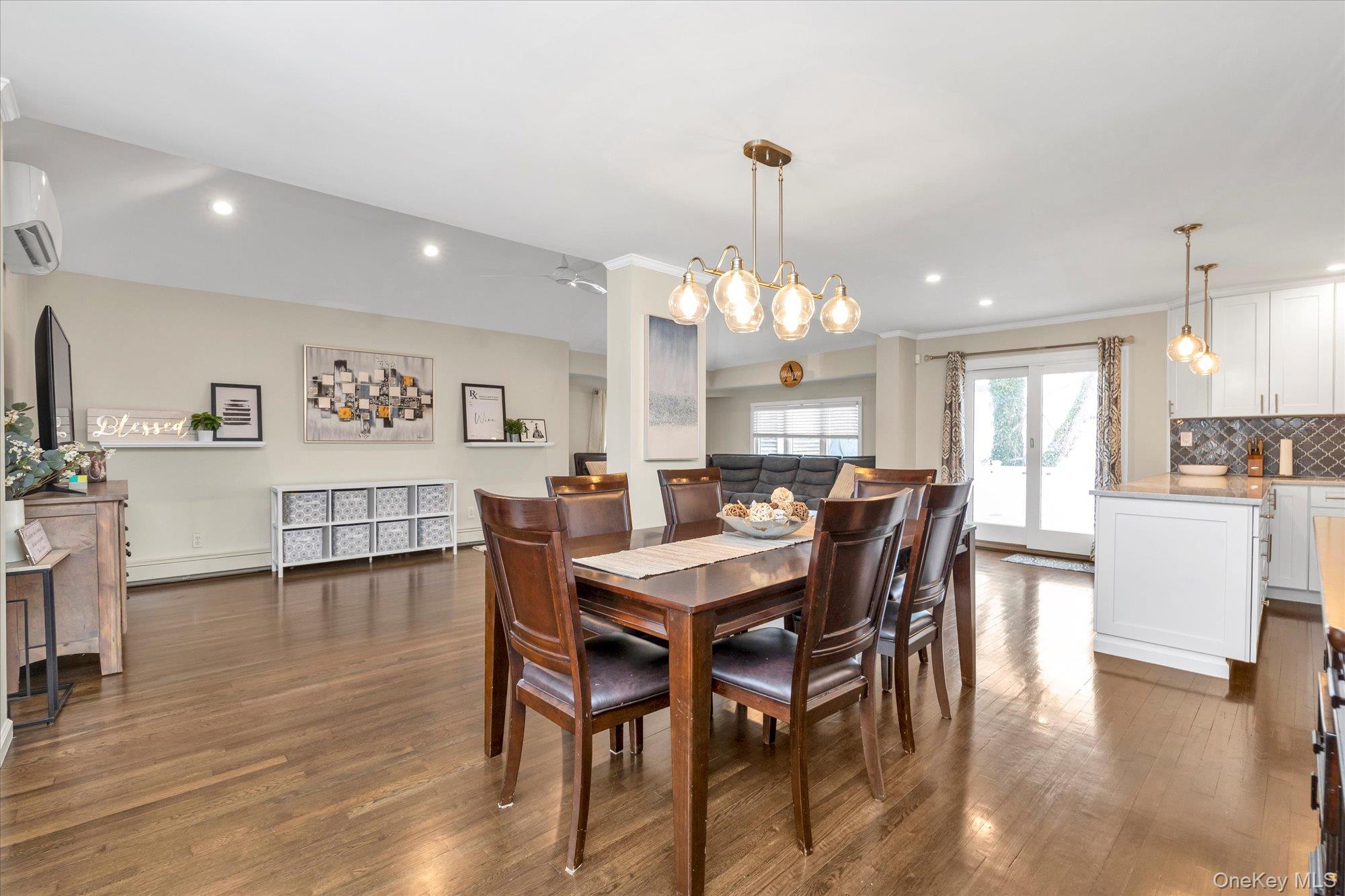 #2 photo, 155 Atlantic Avenue, Massapequa Park , NY 11762