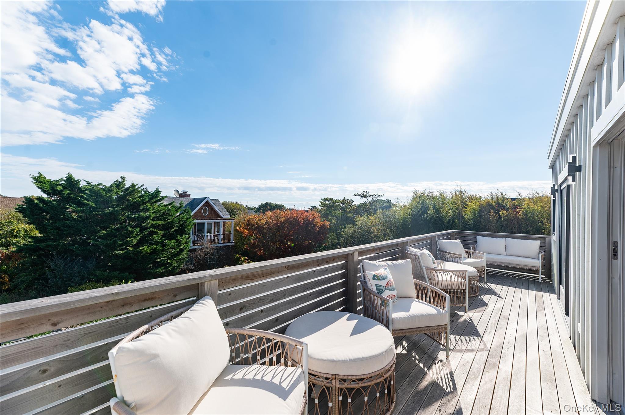 #16 photo, 31 Atlantic Avenue, سوفولك Seaview , NY 11770