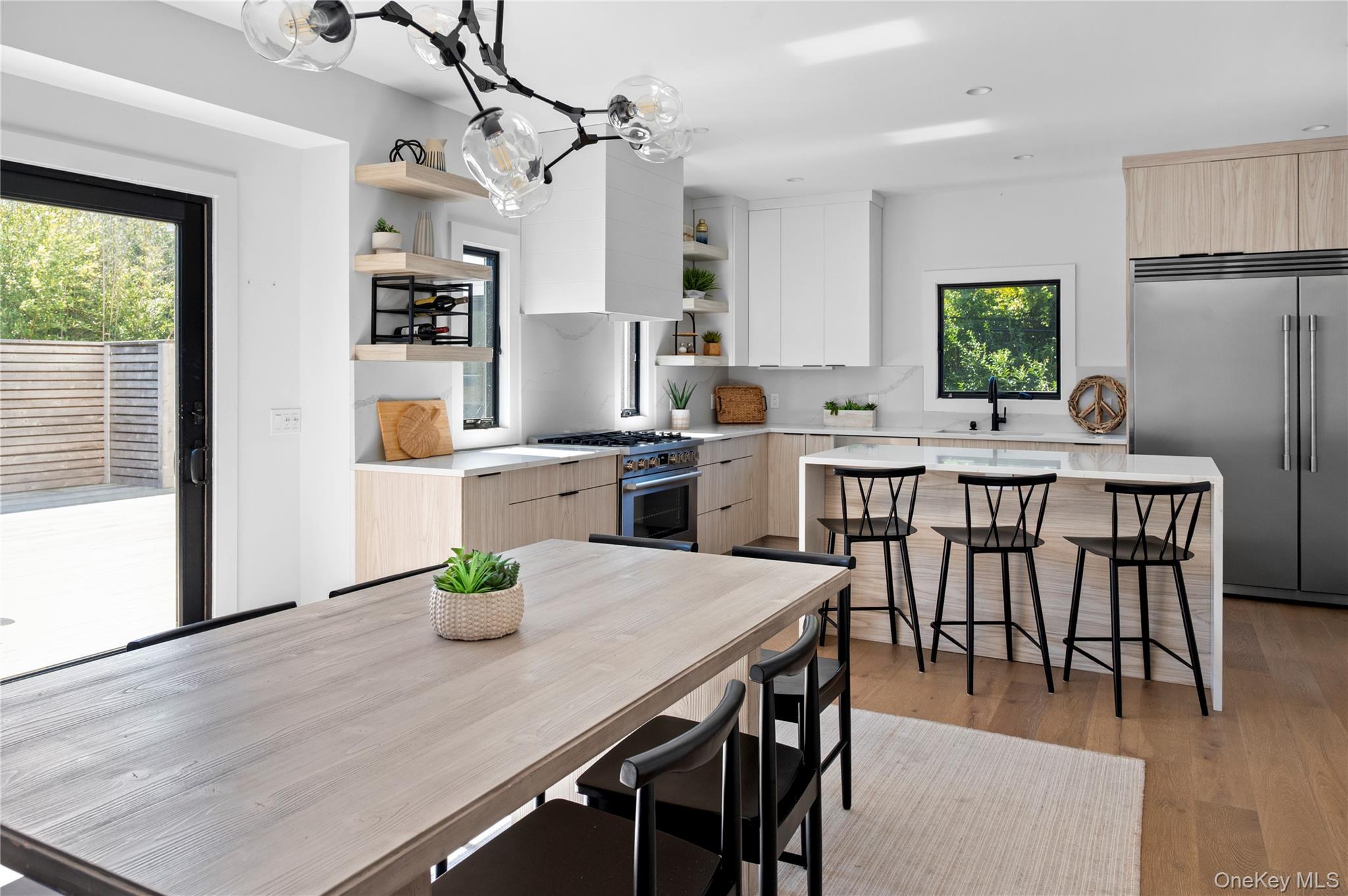 #5 photo, 31 Atlantic Avenue, سوفولك Seaview , NY 11770