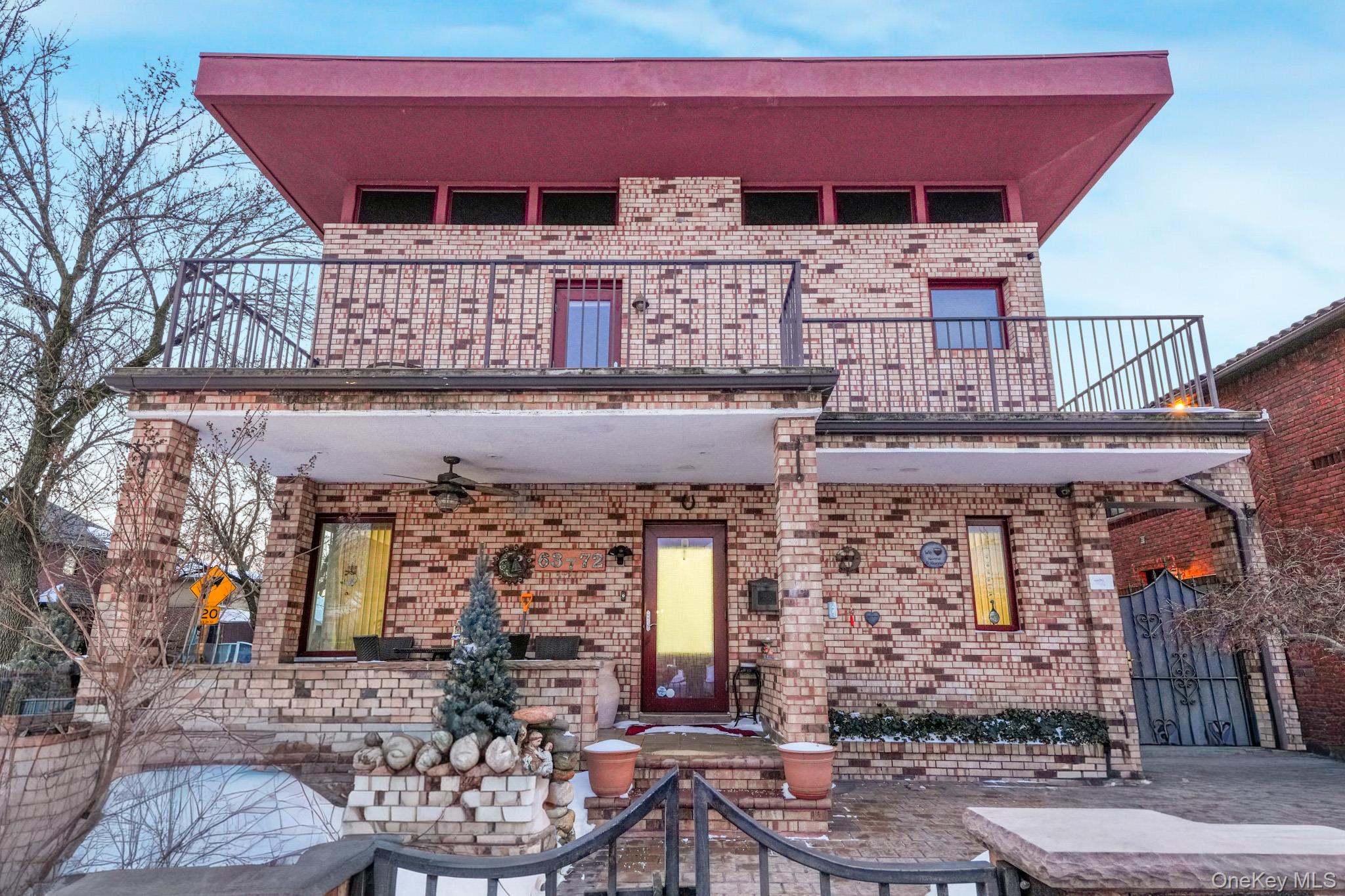 #1 photo, 6372 74th Street, Куинс ‖ Middle Village , NY 11379