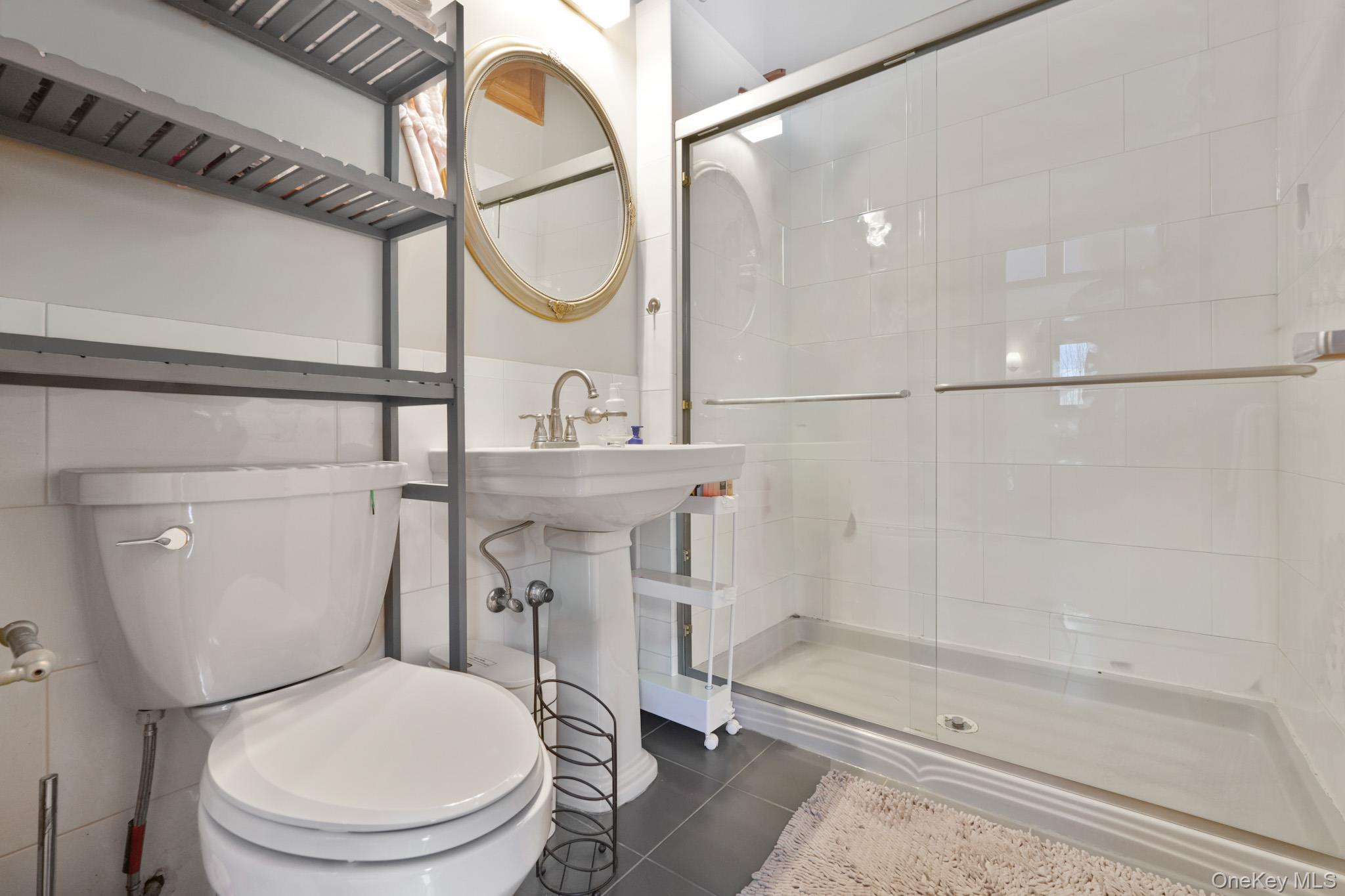 #19 photo, 6372 74th Street, Куинс ‖ Middle Village , NY 11379