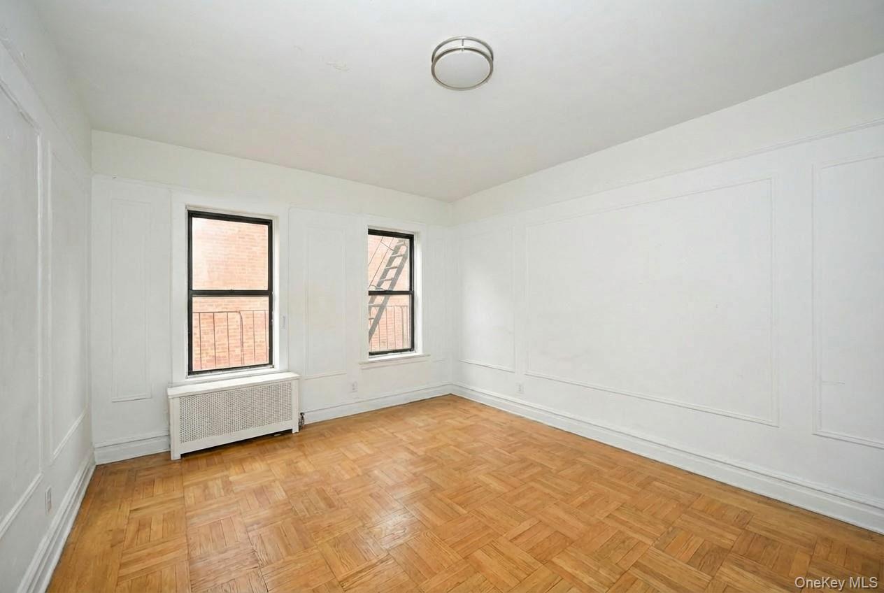 #2 photo, 83-44 Lefferts Boulevard, 뉴욕퀸즈 Kew Gardens , NY 11415