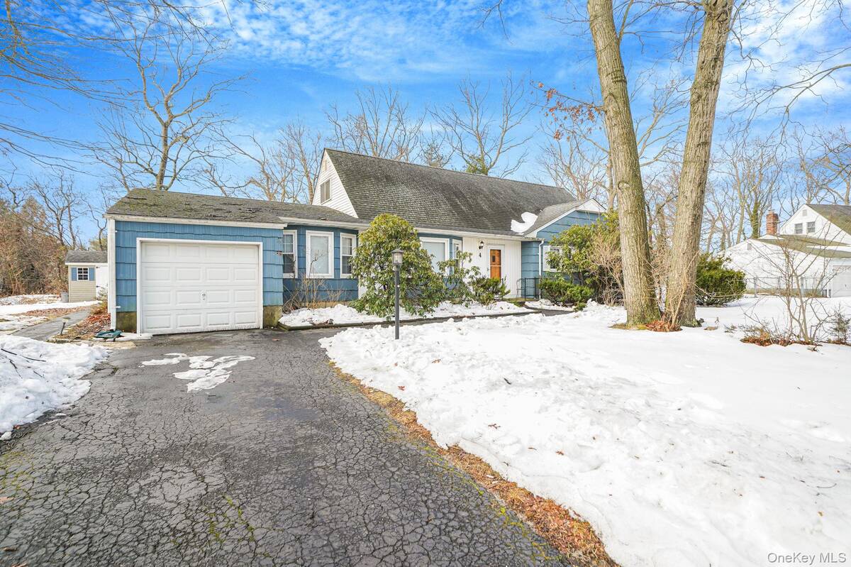 #1 photo, 4 Orchid Drive, 롱 아일랜드 Port Jefferson Station , NY 11776