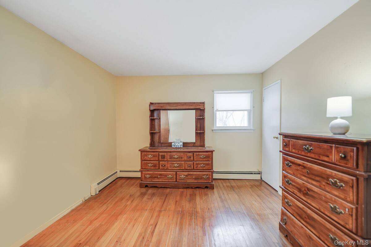 #15 photo, 4 Orchid Drive, 롱 아일랜드 Port Jefferson Station , NY 11776