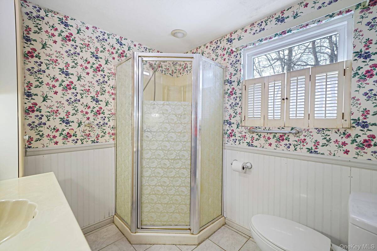 #16 photo, 4 Orchid Drive, 롱 아일랜드 Port Jefferson Station , NY 11776