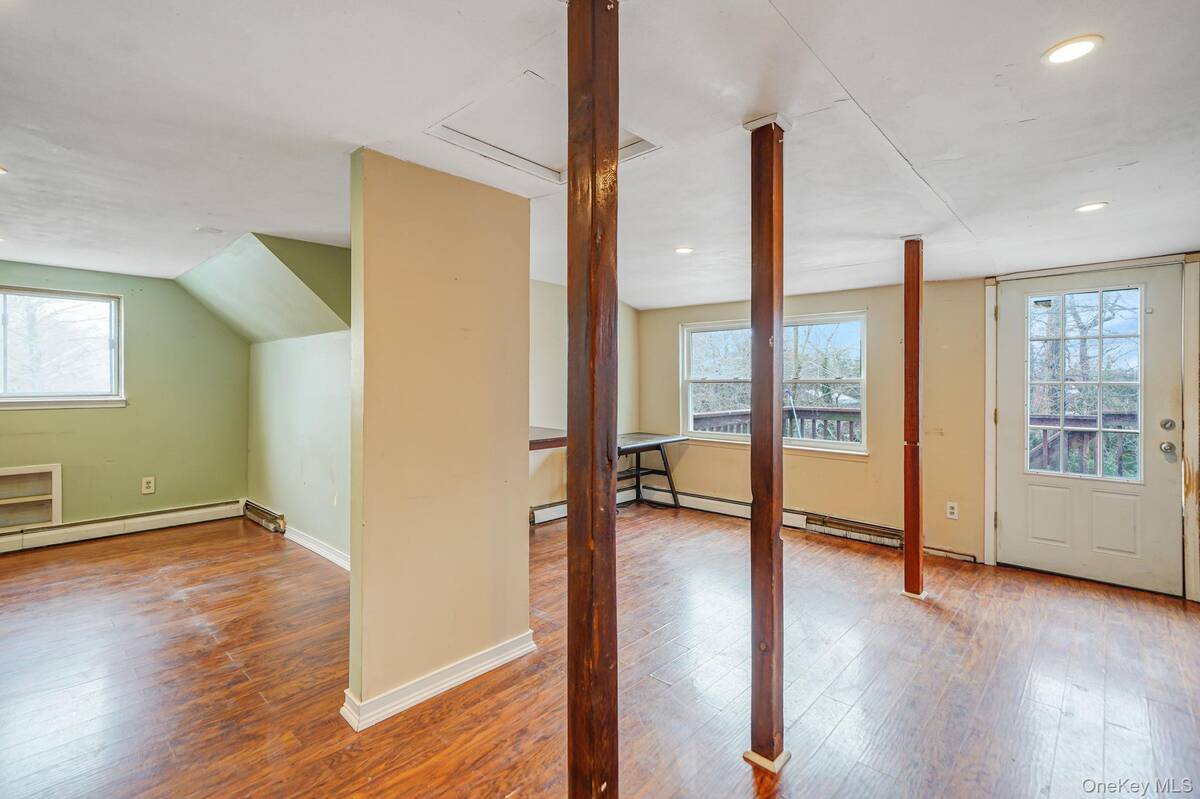 #23 photo, 4 Orchid Drive, 롱 아일랜드 Port Jefferson Station , NY 11776