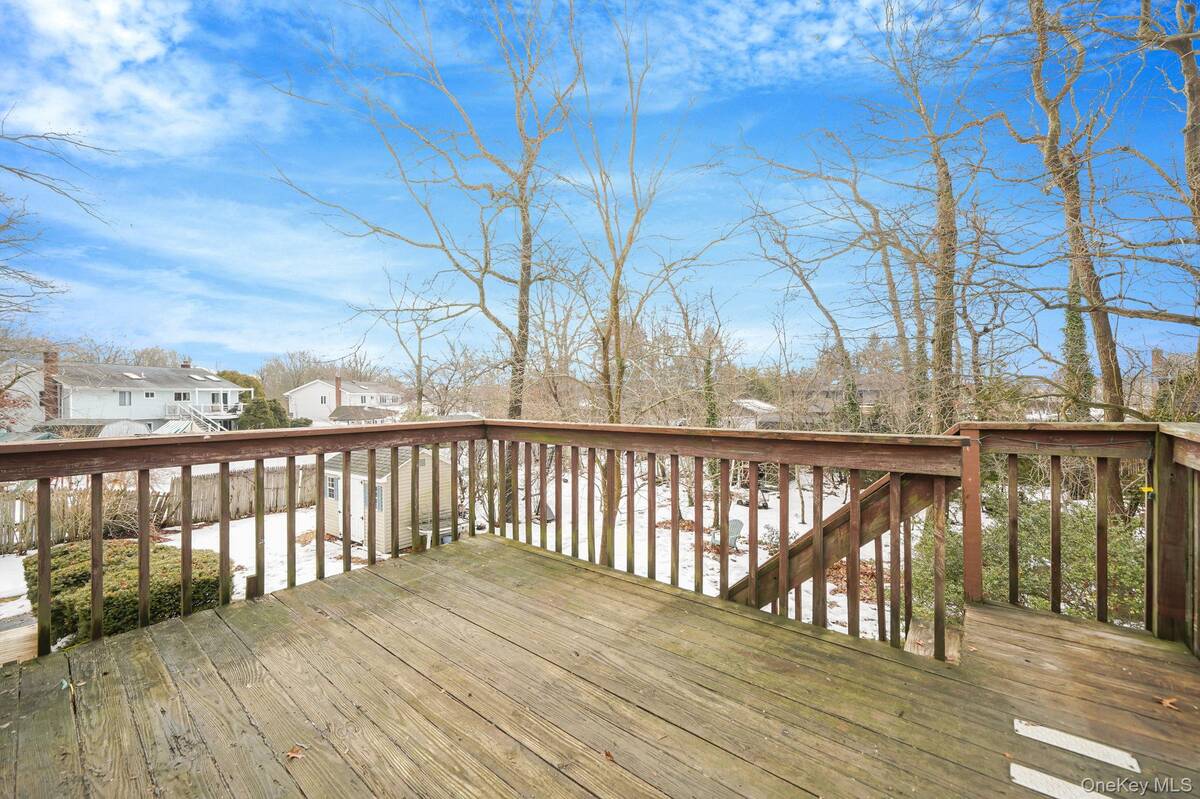 #27 photo, 4 Orchid Drive, 롱 아일랜드 Port Jefferson Station , NY 11776