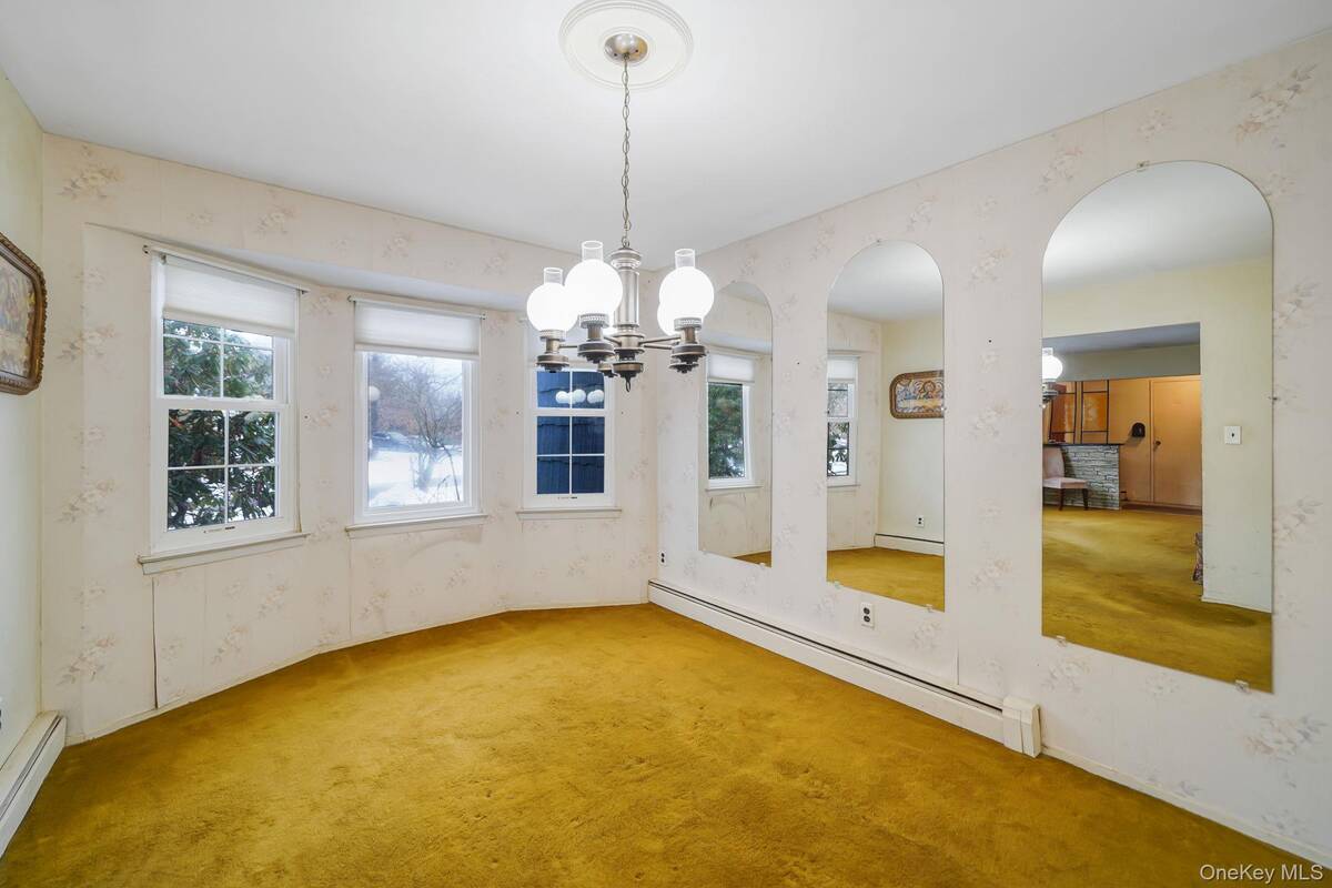 #4 photo, 4 Orchid Drive, 롱 아일랜드 Port Jefferson Station , NY 11776