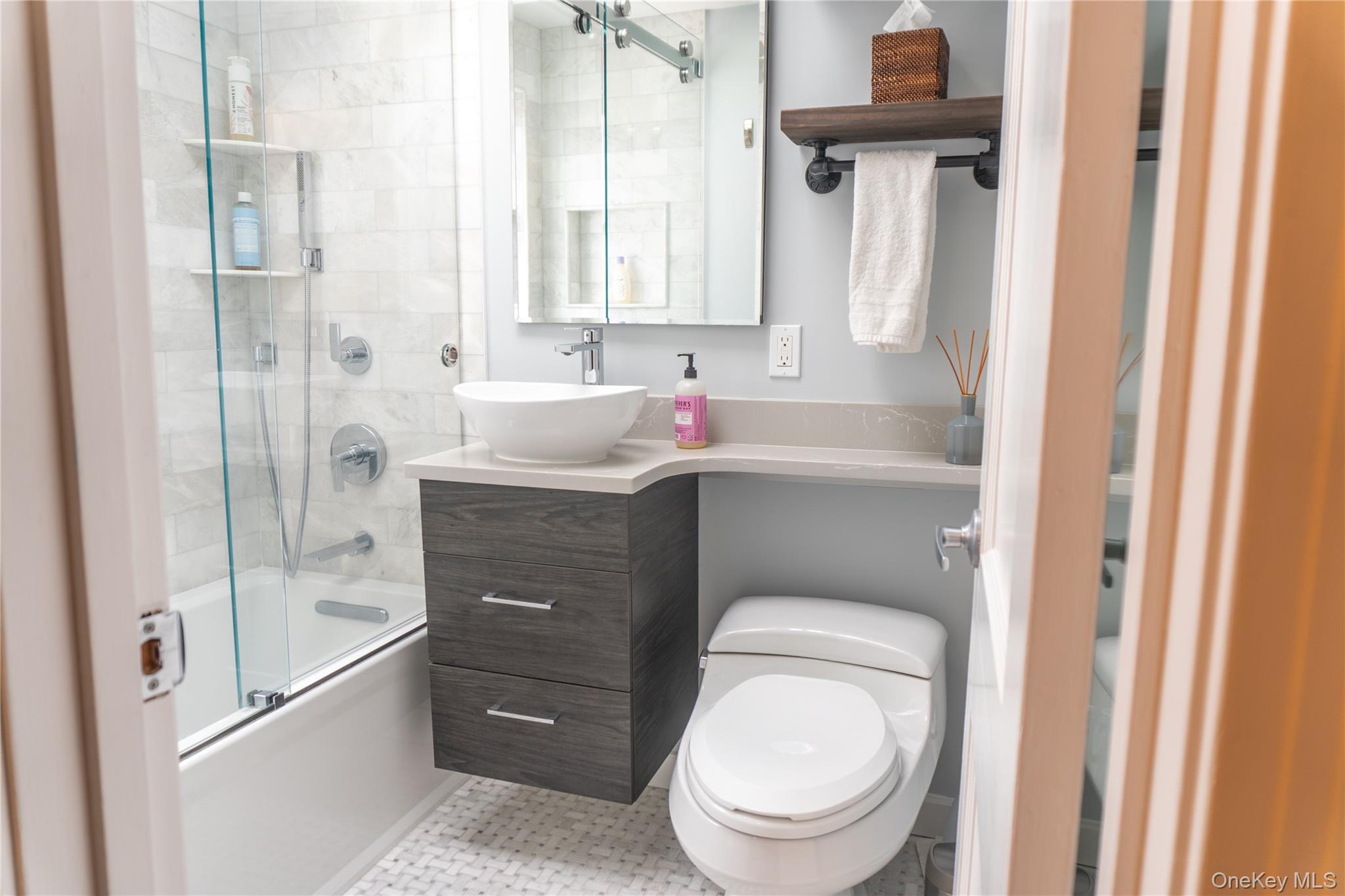 #7 photo, 93 Beverly Road, White Plains , NY 10605