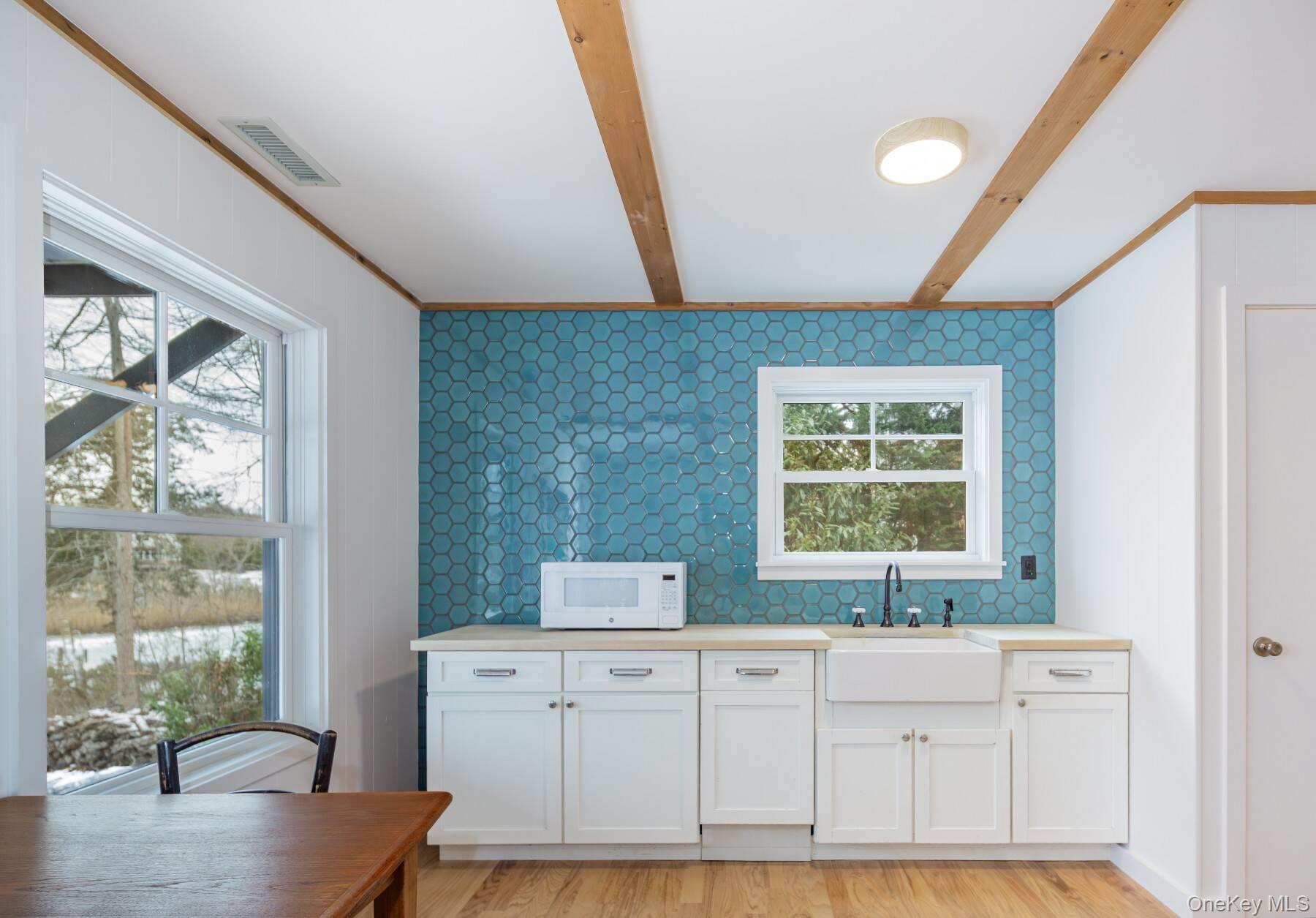 #20 photo, 9 Helens Lane, 東長島 汉普顿 Southampton , NY 11968