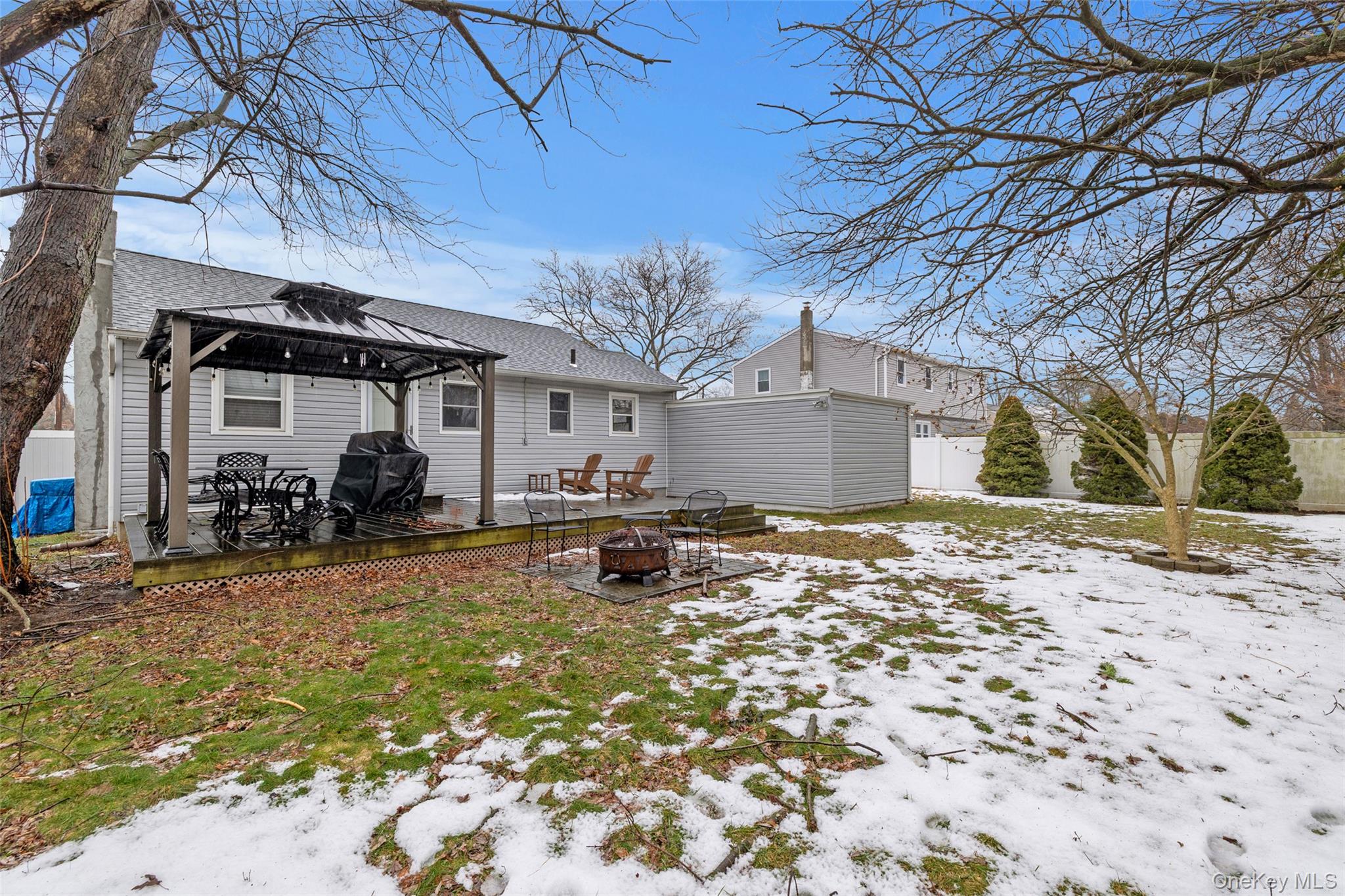 #13 photo, 449 51st Street, سوفولك Lindenhurst , NY 11757