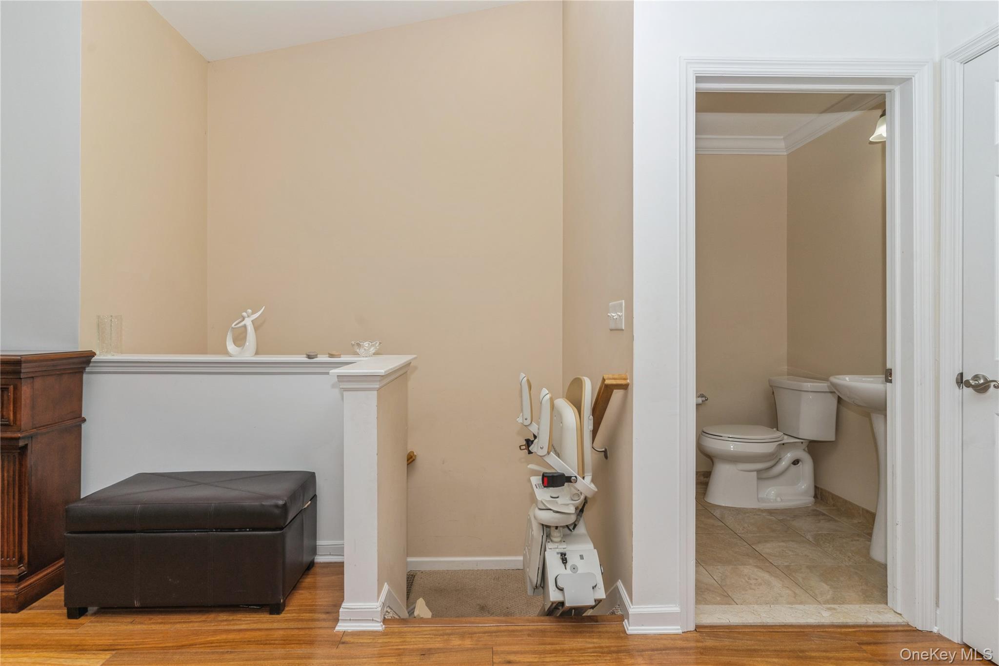 #11 photo, 218 Willow Lane, Valley Stream , NY 11580