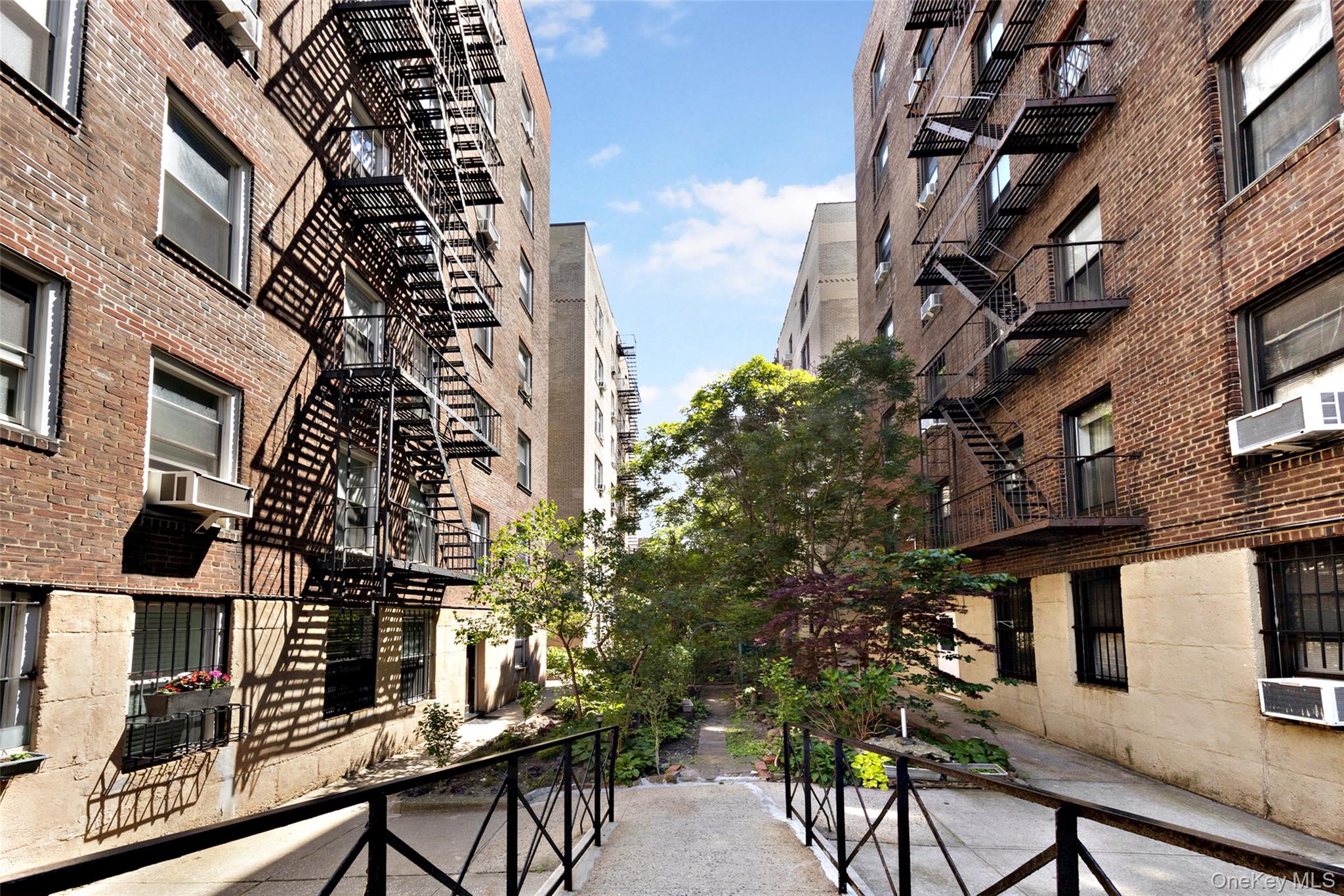 #14 photo, 41-08 43rd Street, Sunnyside , NY 11104