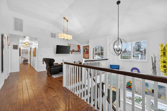 #14 photo, 42 Highfield Lane, Roslyn Heights , NY 11577